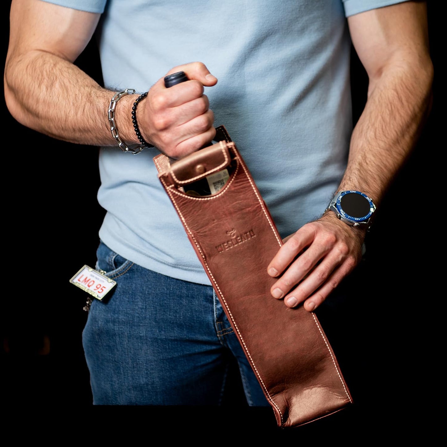 WESLEATH Leather Tote Wine Carrier Bag | Premium Quality Single Bottle Carry with Strong Handles, Full Grain Leather & Metal Buckle - Protective Carrier for Picnic, Wine Champagne Gift Bag (Bourbon)