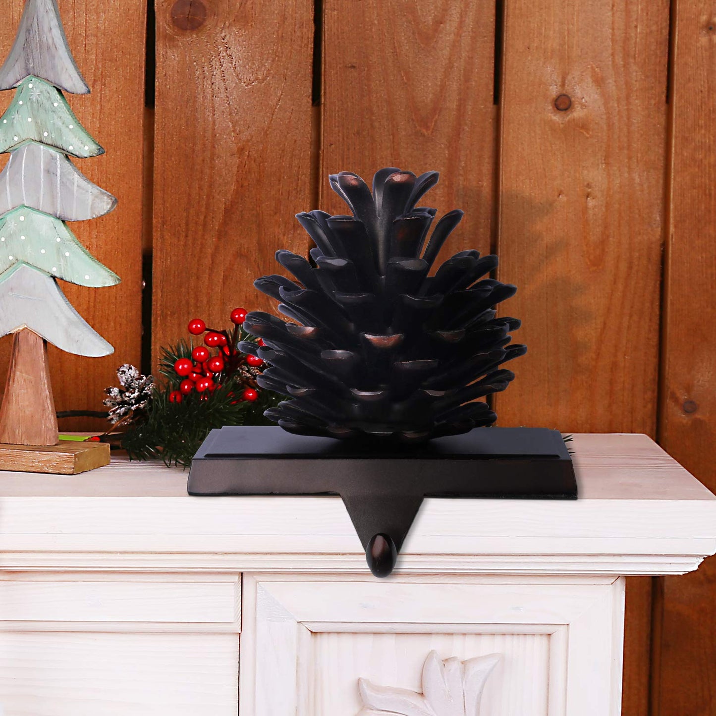 Hxezoc Pine Cone Christmas Stocking Holder, 3D Brown Metal Mantel Stocking Hanger for Christmas Fireplace Mantel Decorations Christmas Holiday Supplies