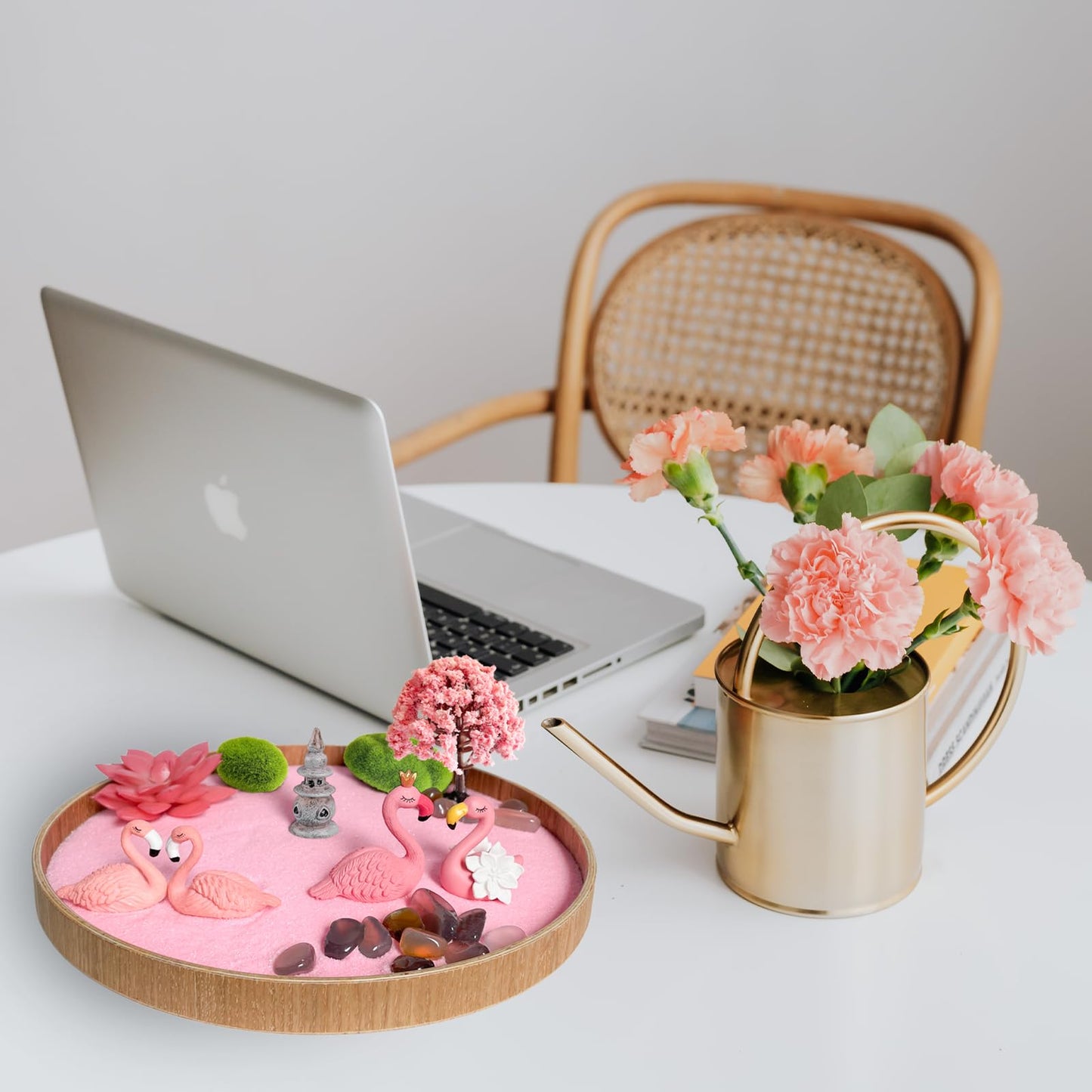 Threeheng Flamingo Zen Garden for Desk - Pink Flamingo Decor, Sand Tray Therapy Kit for Desk and Office, Cute Japanese Décor Gift for Women, Mini Zen Garden for Relaxation and Stress Relief