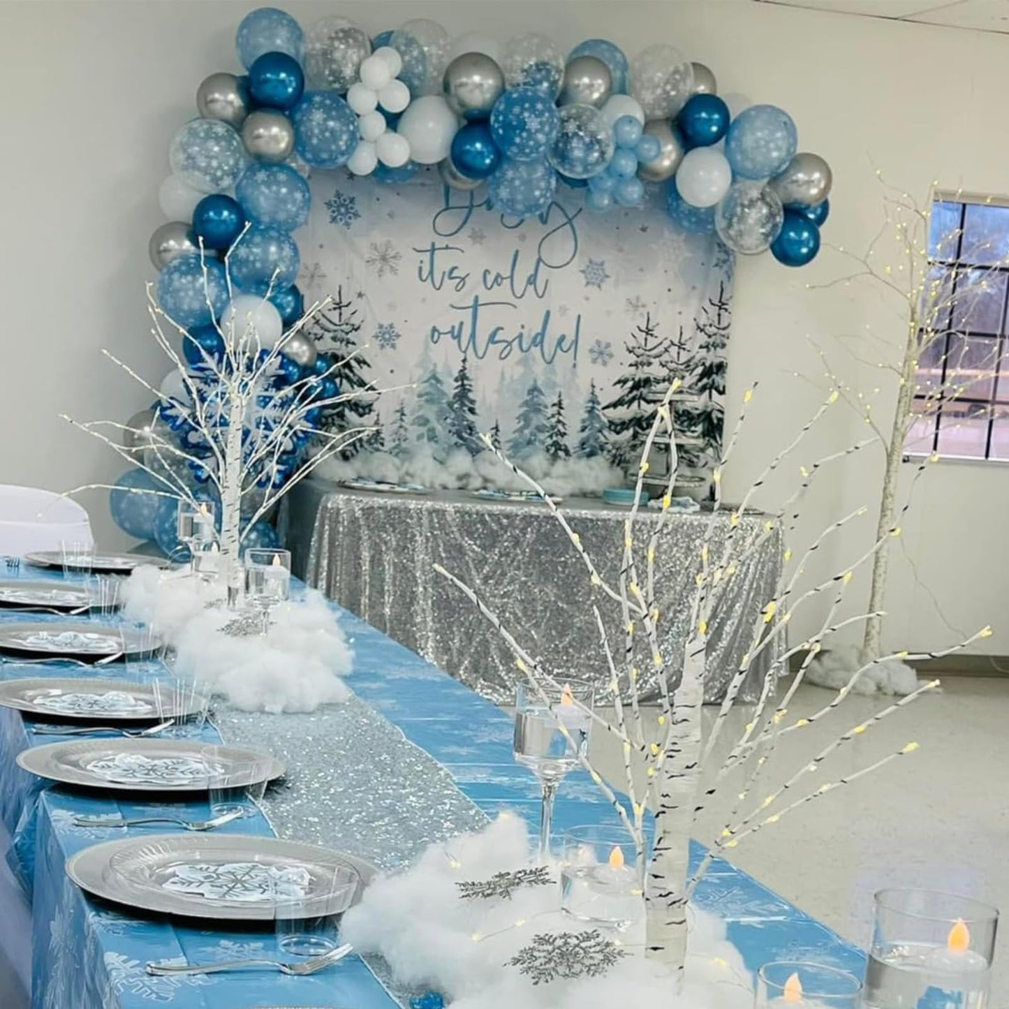 Snowflake Balloon Garland Arch Kit Winter Snowflake Balloons with Silver Blue White Snow Confetti Latex Balloon for Winter Wonderland Christmas Baby Shower Princess Birthday Party Decor
