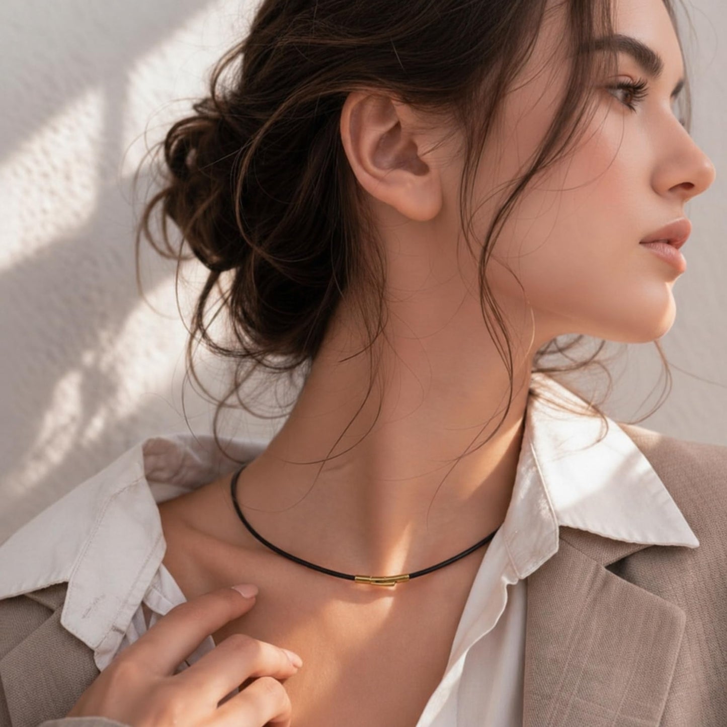 Leporem 2-WAY Genuine Black Leather Choker Necklace and Wrap Bracelet 18K Gold Plated Push-Lock Clasp Minimalist Multi-Wear Jewelry (Black, 14 Inch)