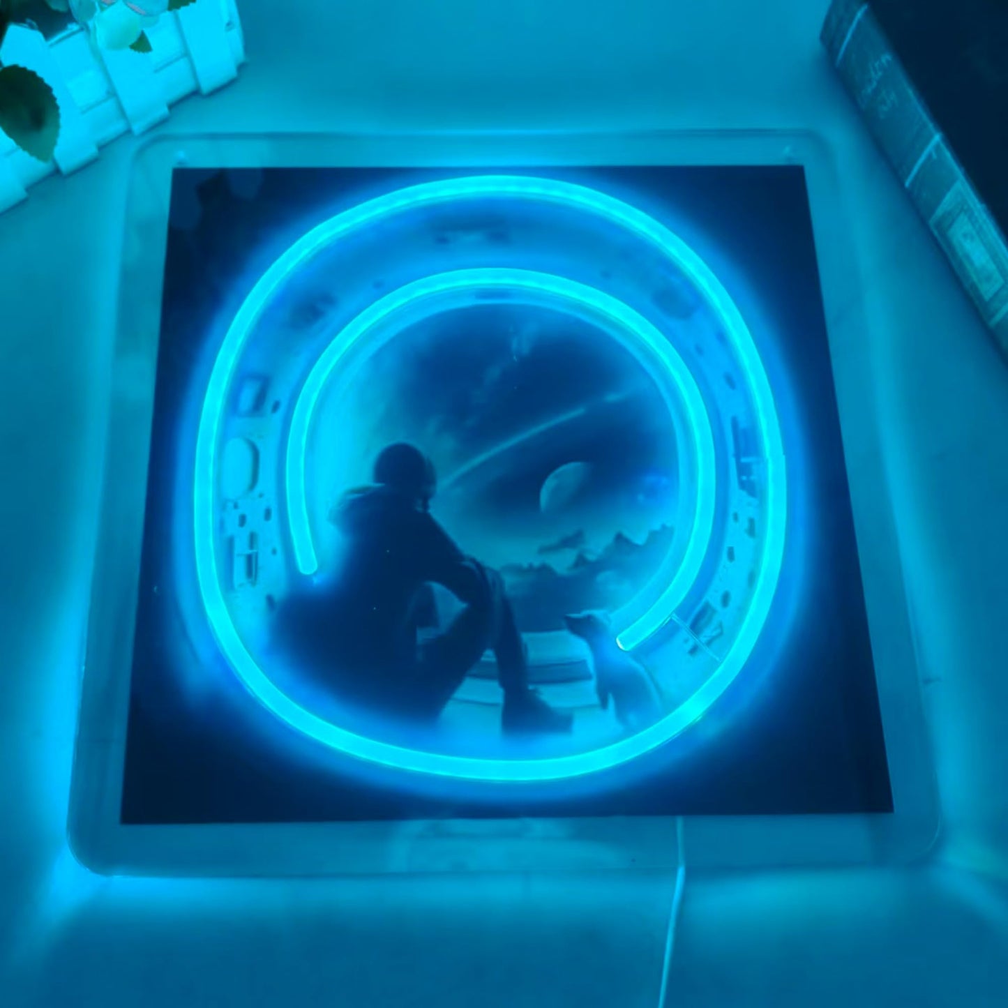 Astronaut In The Spacecraft LED Neon Sign, Space Explorer Neon Lights for Wall Decor, Bedroom, Game Room, Office, Party, Christmas Gifts