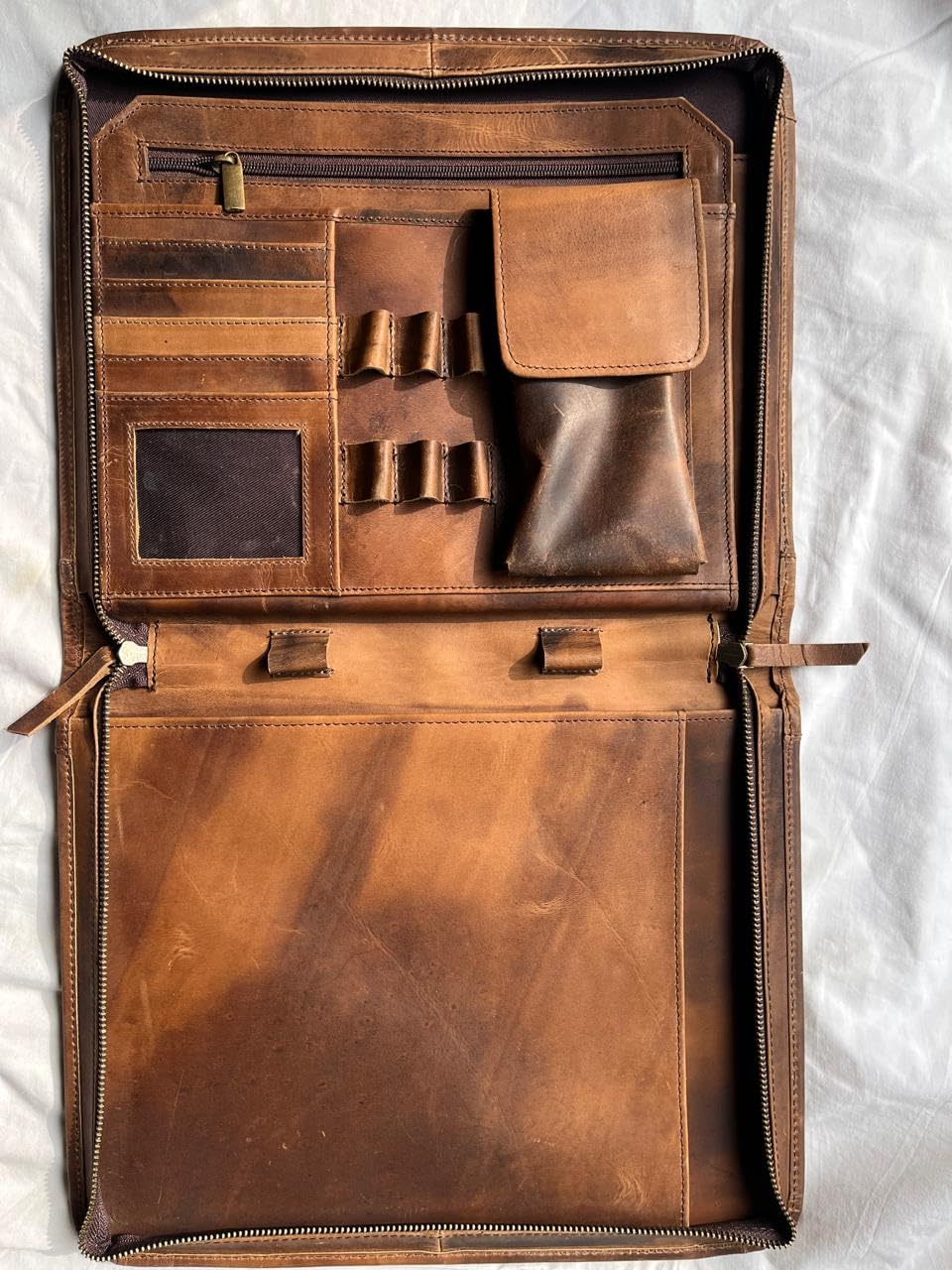 Leather Portfolio Organizer with Zipper for Men Women, Padfolio Business Resume A4/Pad, Folder Organizer, Legal Pad Holder with Card Slots, Zippered Padfolio for Business Documents (Brown)