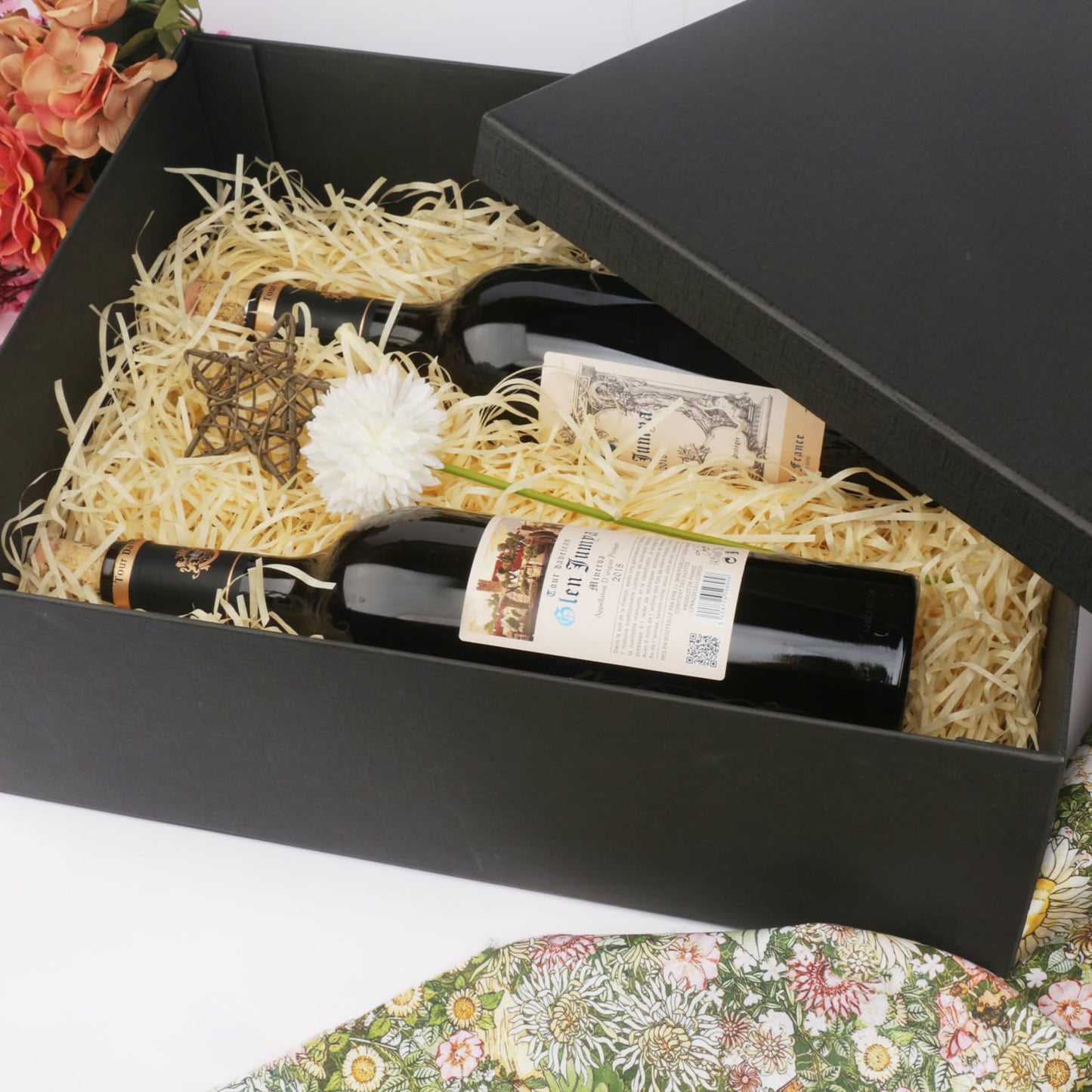 YINUOYOUJIA Large Gift Box 16.5x13x5.5 inches,Black Gift Boxes with Lids for Presents,Birthday,Valentine's Day,Mother's Day,Christmas,Anniversary