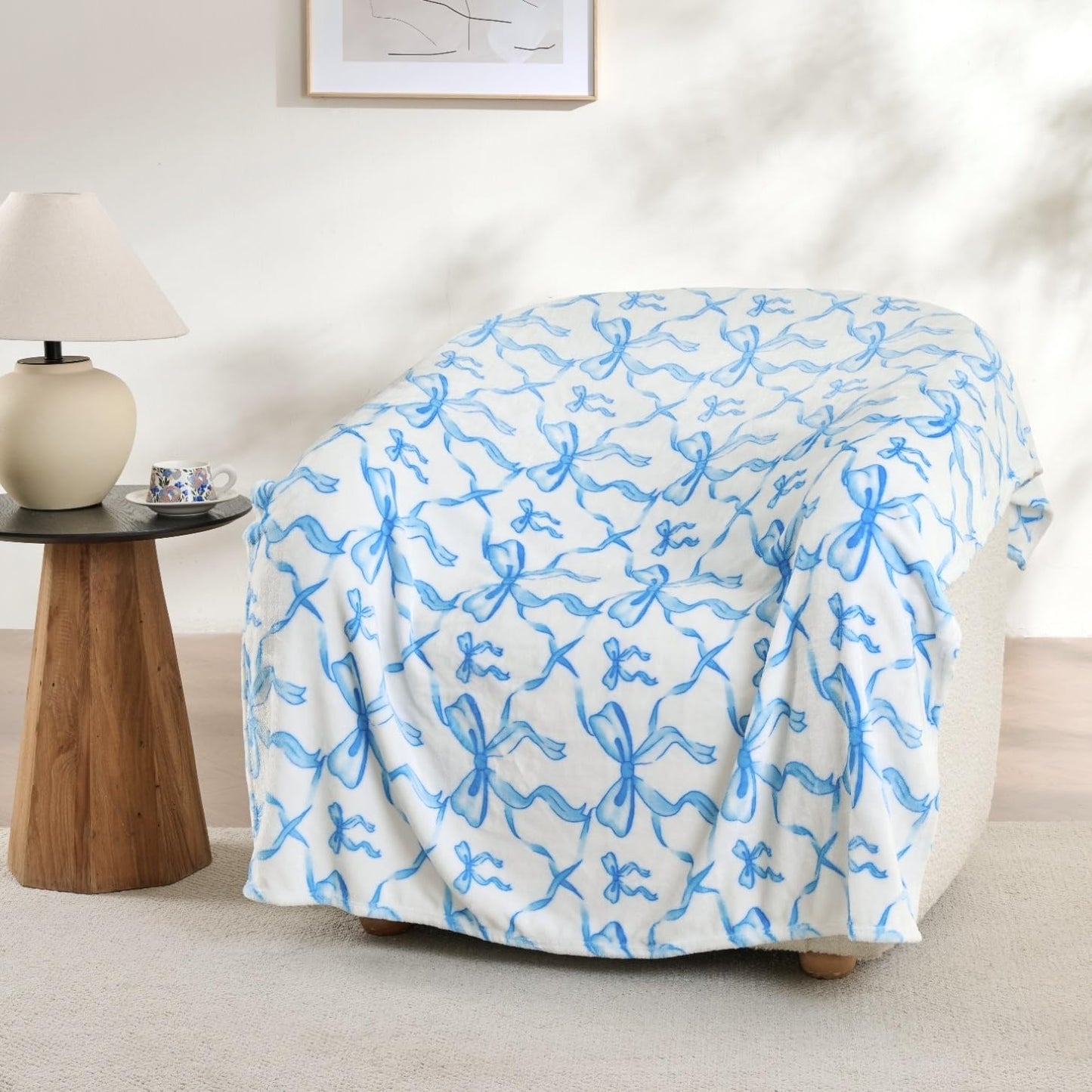 Blue Bow Throw Blanket – 50x60 Inch Soft Fleece Blanket for Girls and Women, Coquette Aesthetic Room Decor for Bed, Couch, Chair, Preppy Bedroom or Gift, Cute Pink Bow Decor Blanket