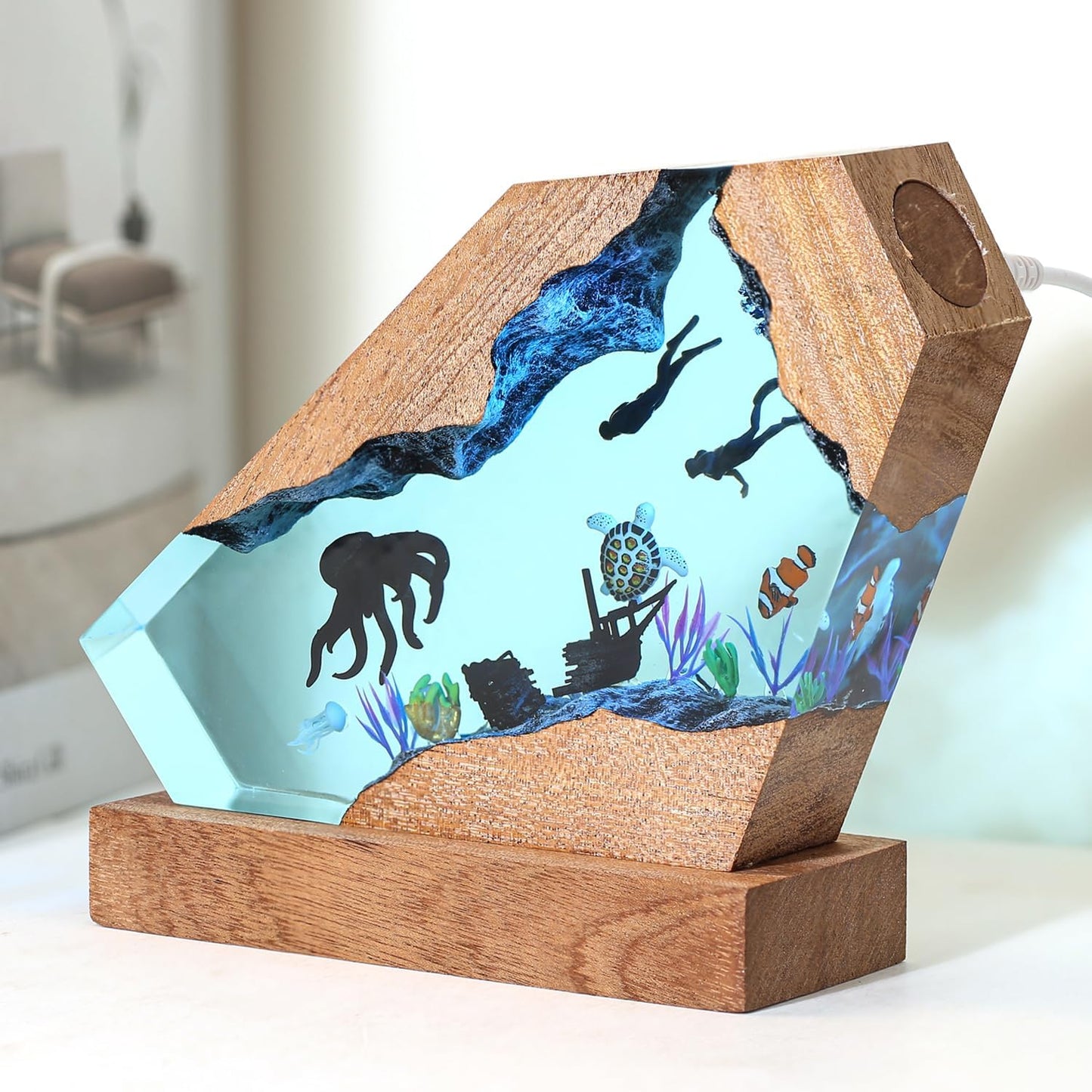 Octopus Ocean Resin Lamp - Handmade Resin Night Light with USB Port, Variable Lights, Octopus Gifts and Decor, Ocean Enthusiast Collectibles, Unique Birthday Gifts for Father Him Her (6"x4")