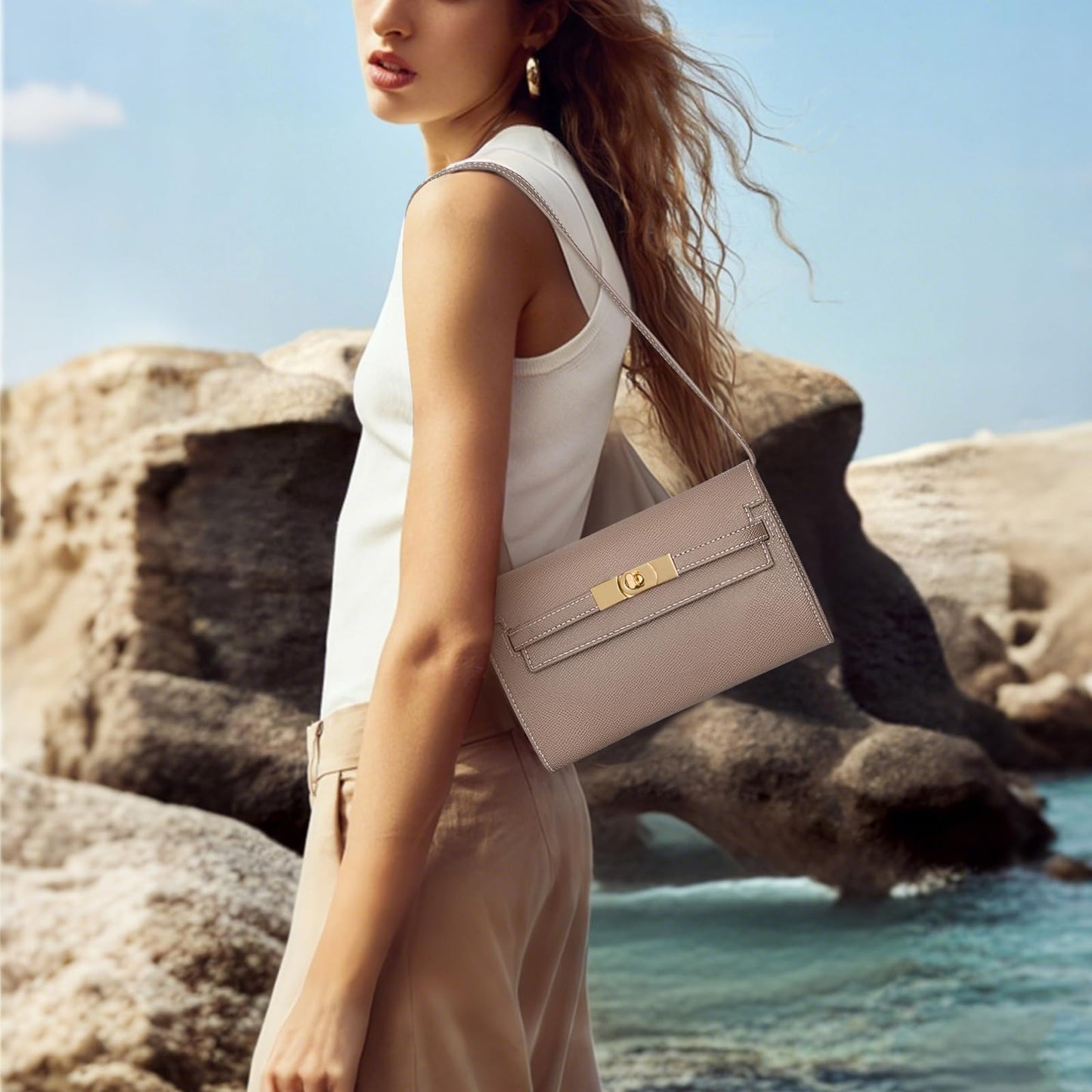 Mini Clutch Purse Vegan Leather Crossbody Bag for Women Small Shoulder Bag Designer Handbag with Strap