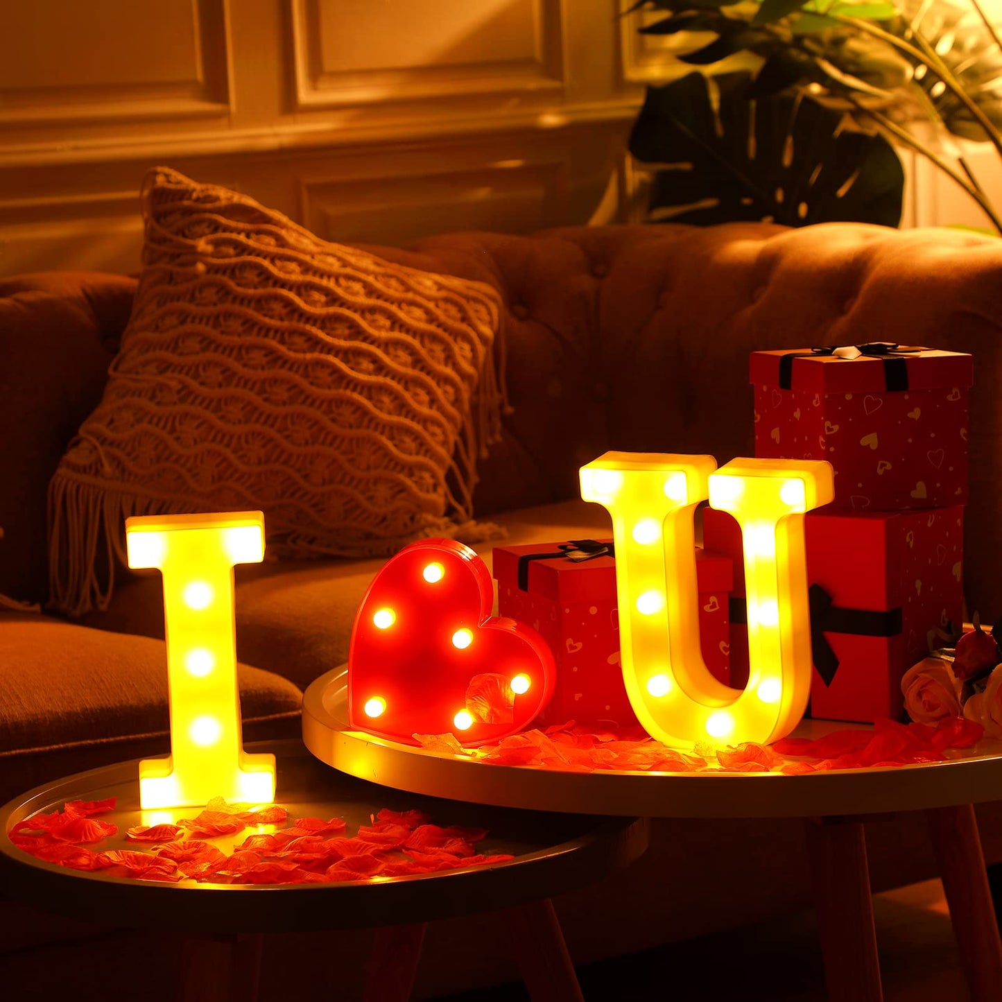 Valentine Love Sign LED Alphabet I Love You Light with Heart Marquee and 500 Pieces Plastic Rose Petals Battery Operated Letters Sign Gift for Valentines Proposal Home Table Decor