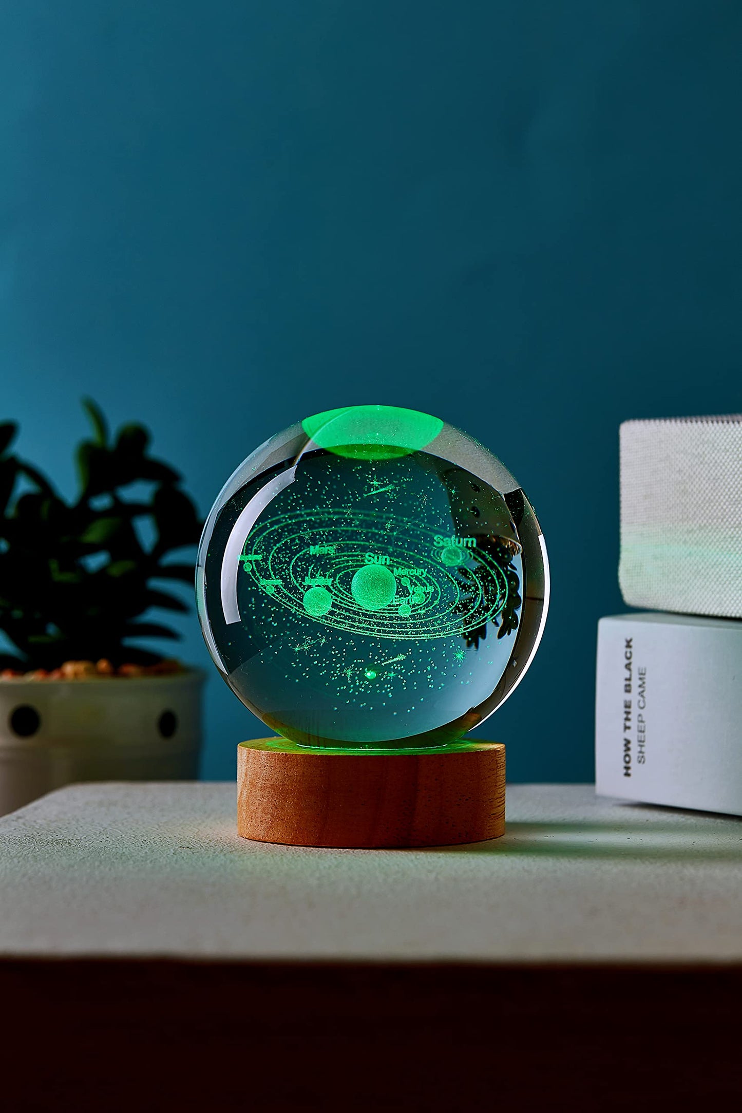Conalisk 3D Solar System Crystal Ball Lamp,3.15 Inch K9 Crystal Ball Night Light with Wooden Base,16 Colors Changing with Remote Control,3D Planet Laser Engraving Holographic Light (Solar System)