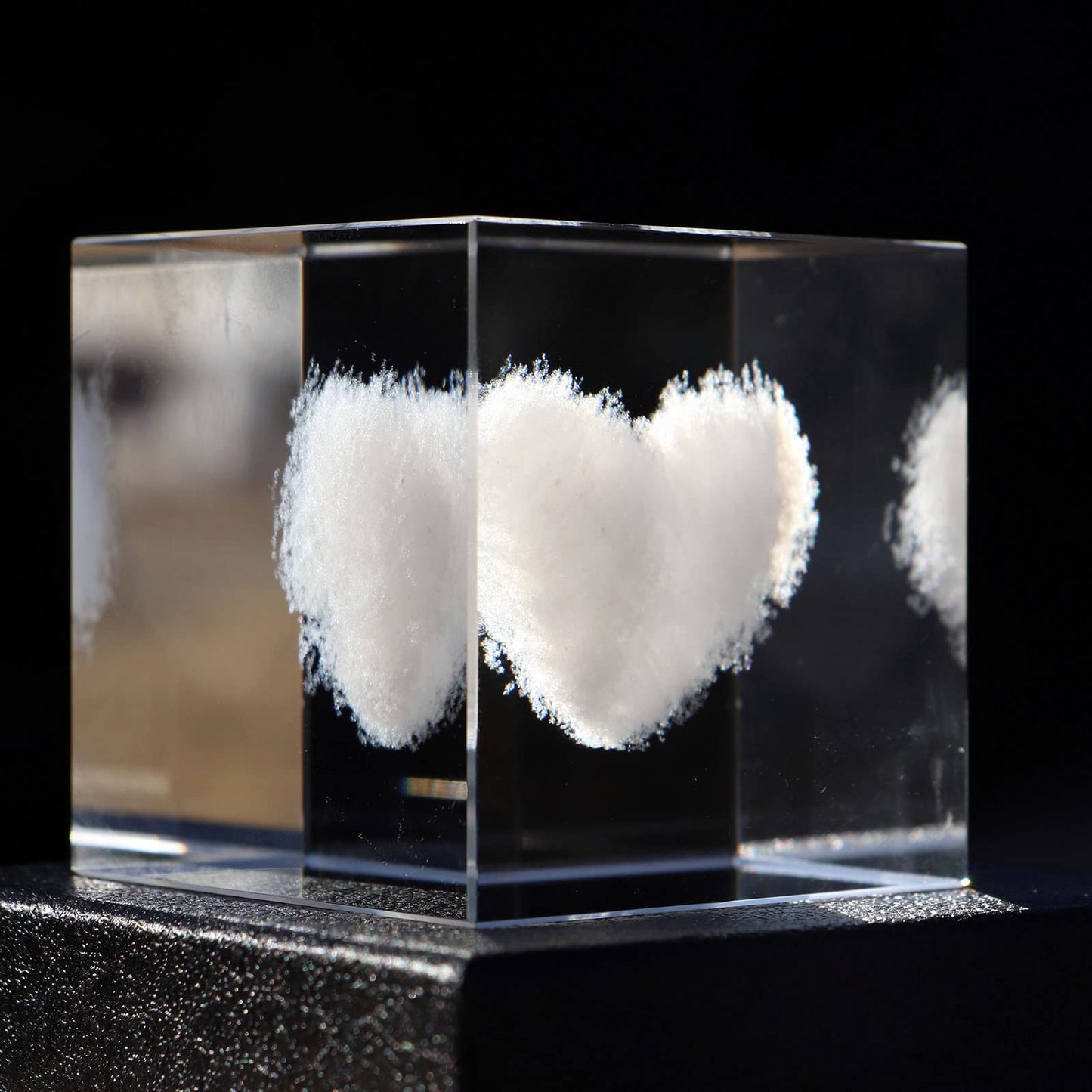 Crrezhai 3D Love Heart K9 Glass Cloud Paperweight Crystal Cube Figurines for Home Feng Shui Decoration Ornaments Gift Box for Mother's Day Valentine's Day