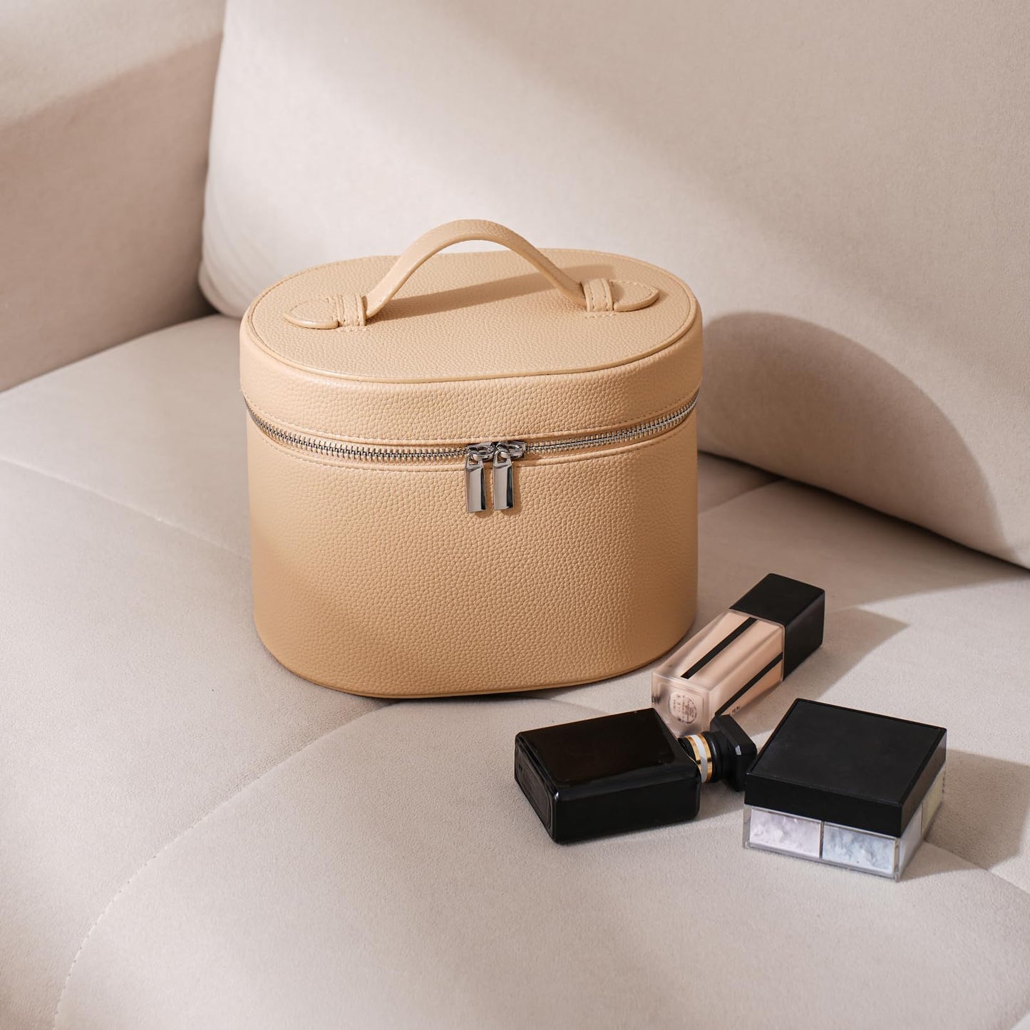 Lestikave Makeup Bag Vanity Case with Divider and Handle, Aesthetic Makeup Bags, Waterproof PU Leather Toiletry Bag for Women Girls, Portable Cosmetic Organizer Bag (04Khaki)
