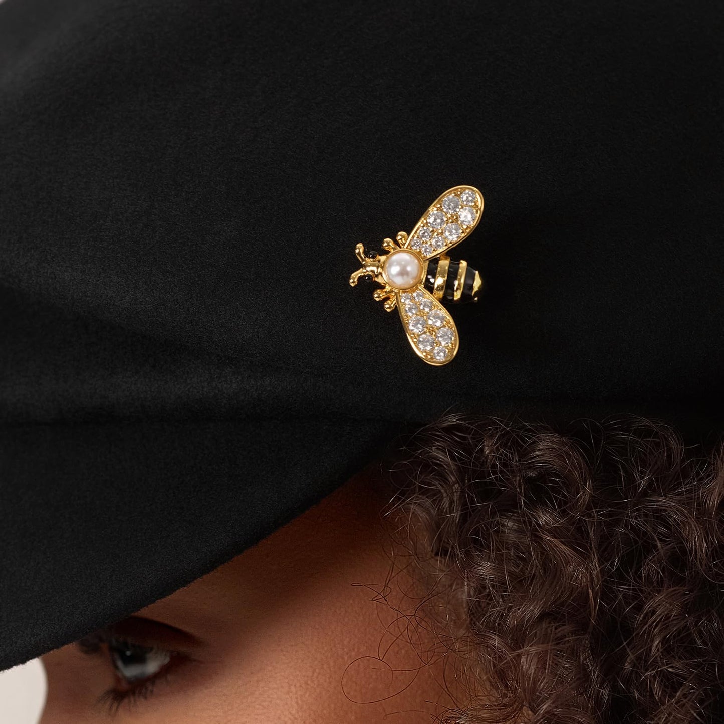 Cicy Bell Womens Bee Brooch Pin 18K Gold Plated Oval Pearl Cubic Zirconia Birthday Pin Vintage Crystal Rhinestone Animal Lapel Pins Trendy Cute Jewelry Gift