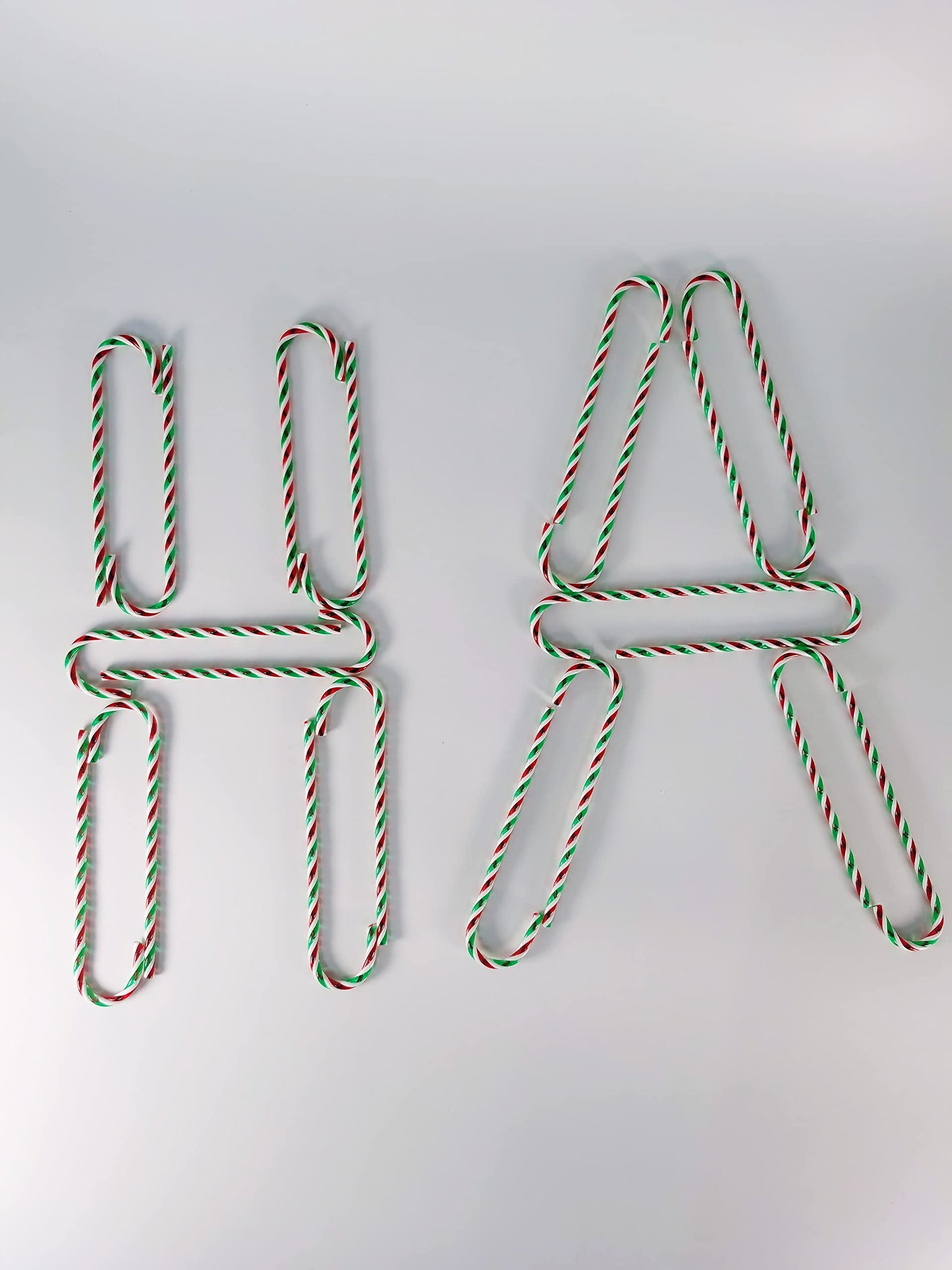50 Pcs Christmas Candy Canes 5.9 inch Plastic Christmas Tree Hanging Ornaments Twisted Green Crutch Candy Canes for Xmas Home Indoor Outdoor Party Decoration (Green red White)