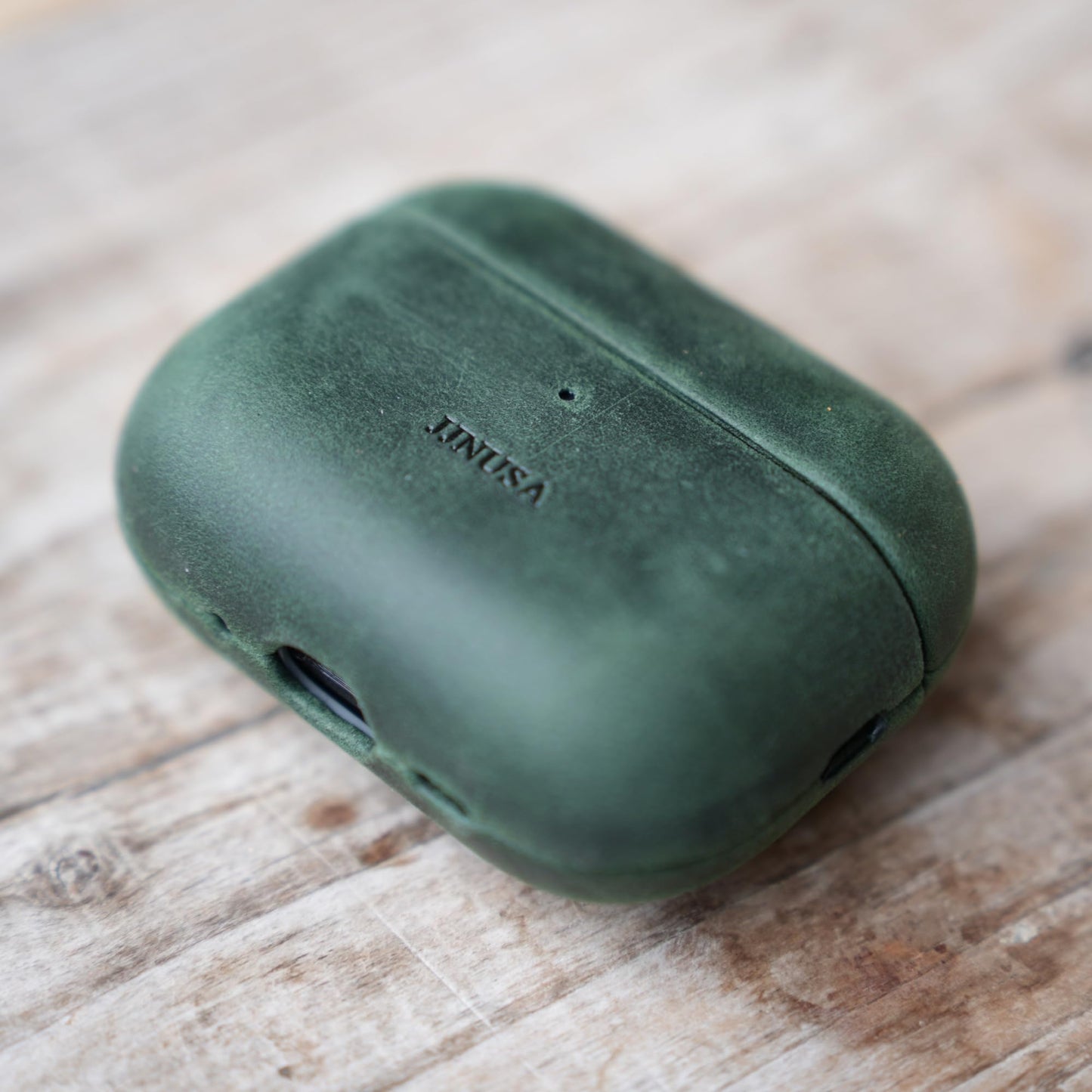 Handcrafted Crazy Horse Unique Leather Case for AirPods Pro 3rd Gen (2025), Vintage Aesthetic, Two-Tone Effect,Compatible with MagSafe, Compatible with Airpods Pro 3 Green