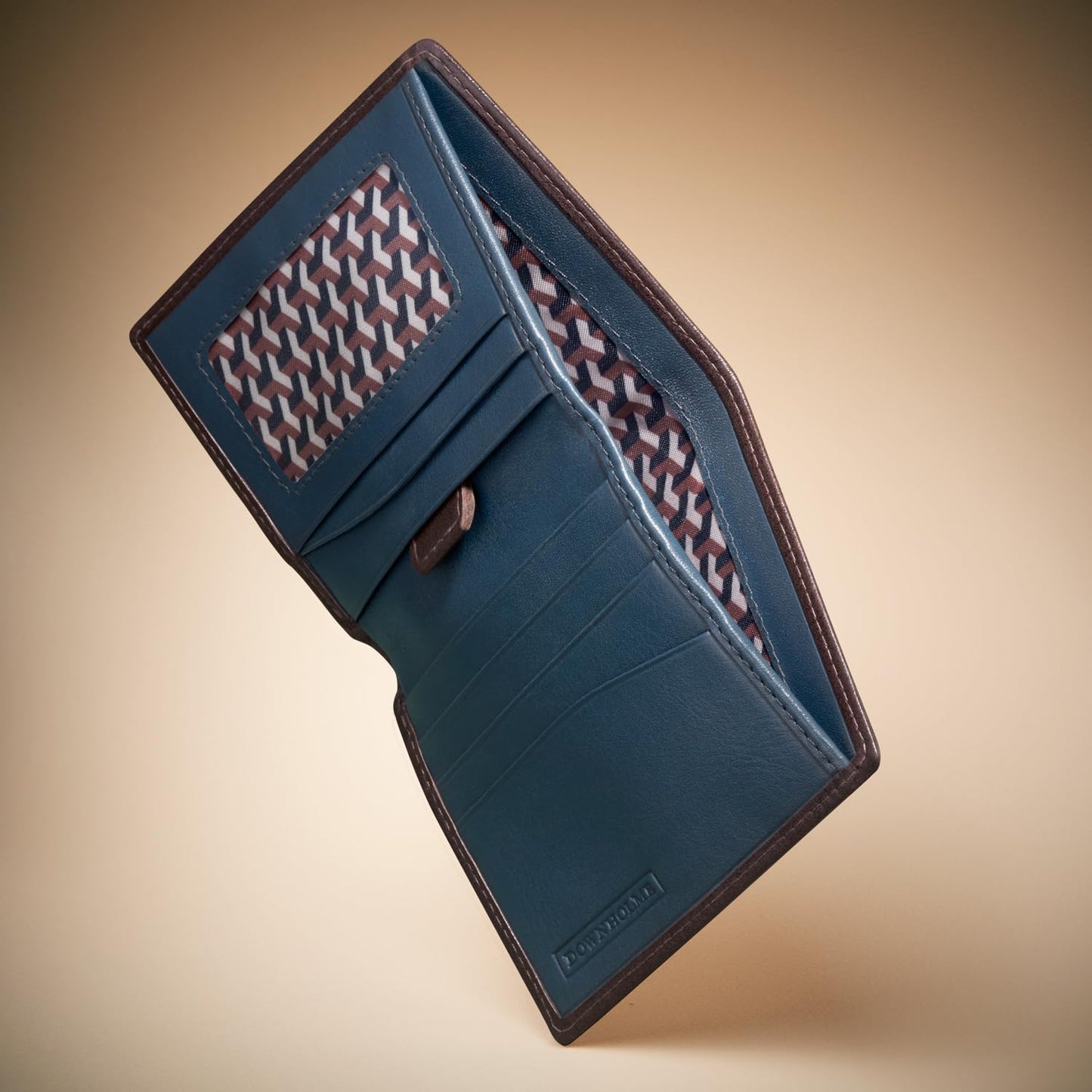 Downholme Men's Bifold Slim Silhouette Leather Wallet (Chestnut Brown)