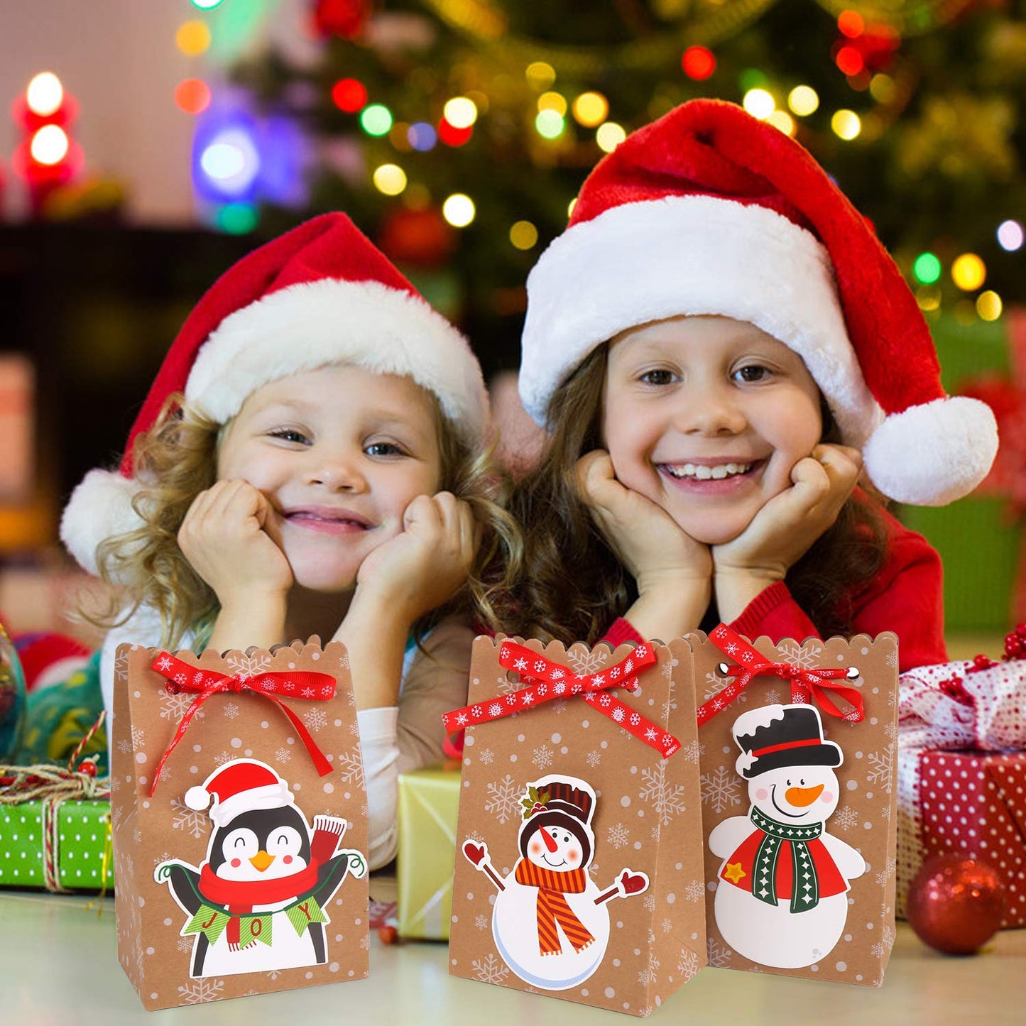 FINGOOO 24 Christmas Kraft Gift Bags,Mini 5x3x7 Inch Holiday Treat Bags Xmas Paper Goody Bags with Ribbon for Christmas Party Supplies (6 Designs)