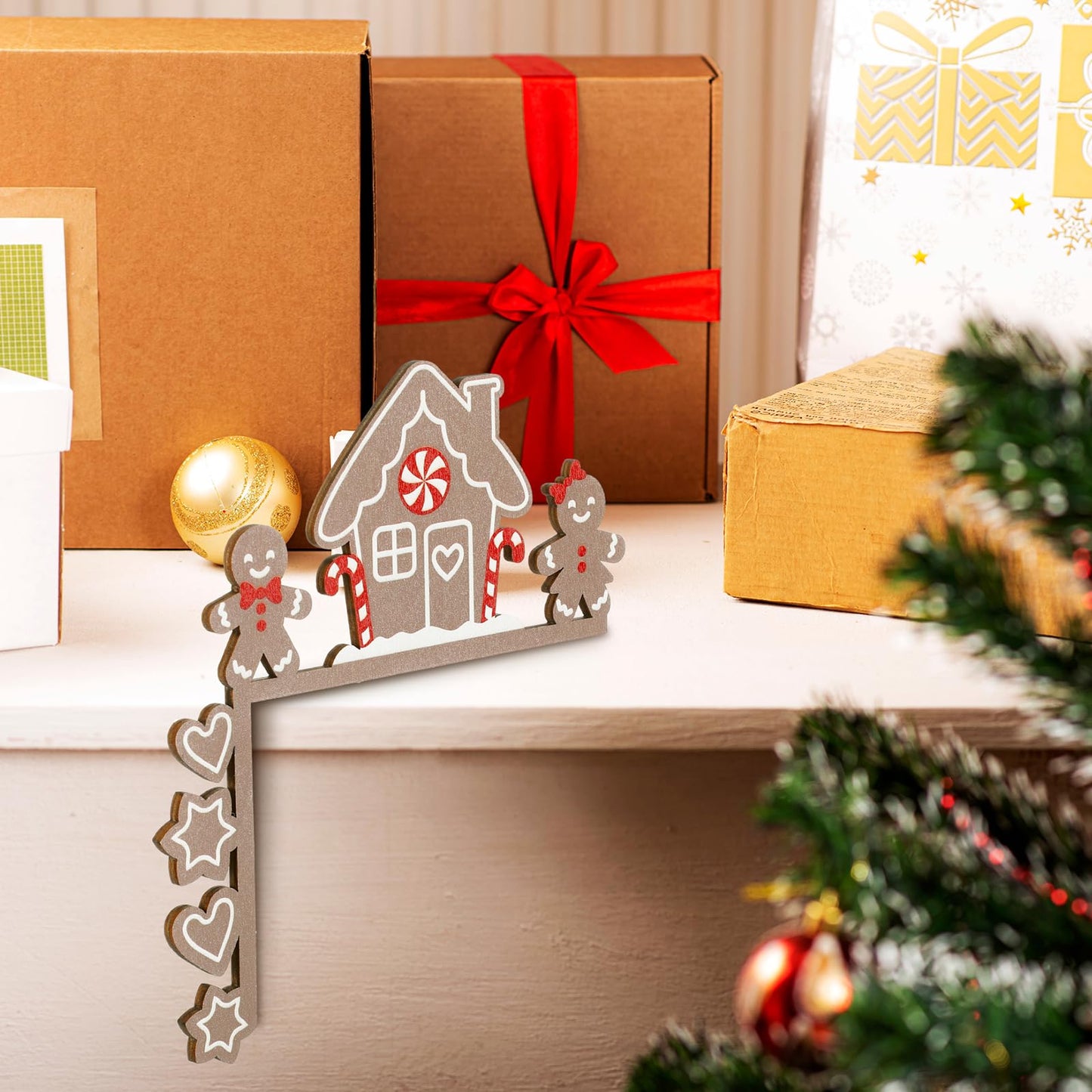 Briwooody 2 Pcs Christmas Door Topper Funny Gingerbread Candy Door Frame Corner Sign Decor Home Wooden Christmas Cabinet Knob Covers Party Ornament Props Gift for Wall Window DIY