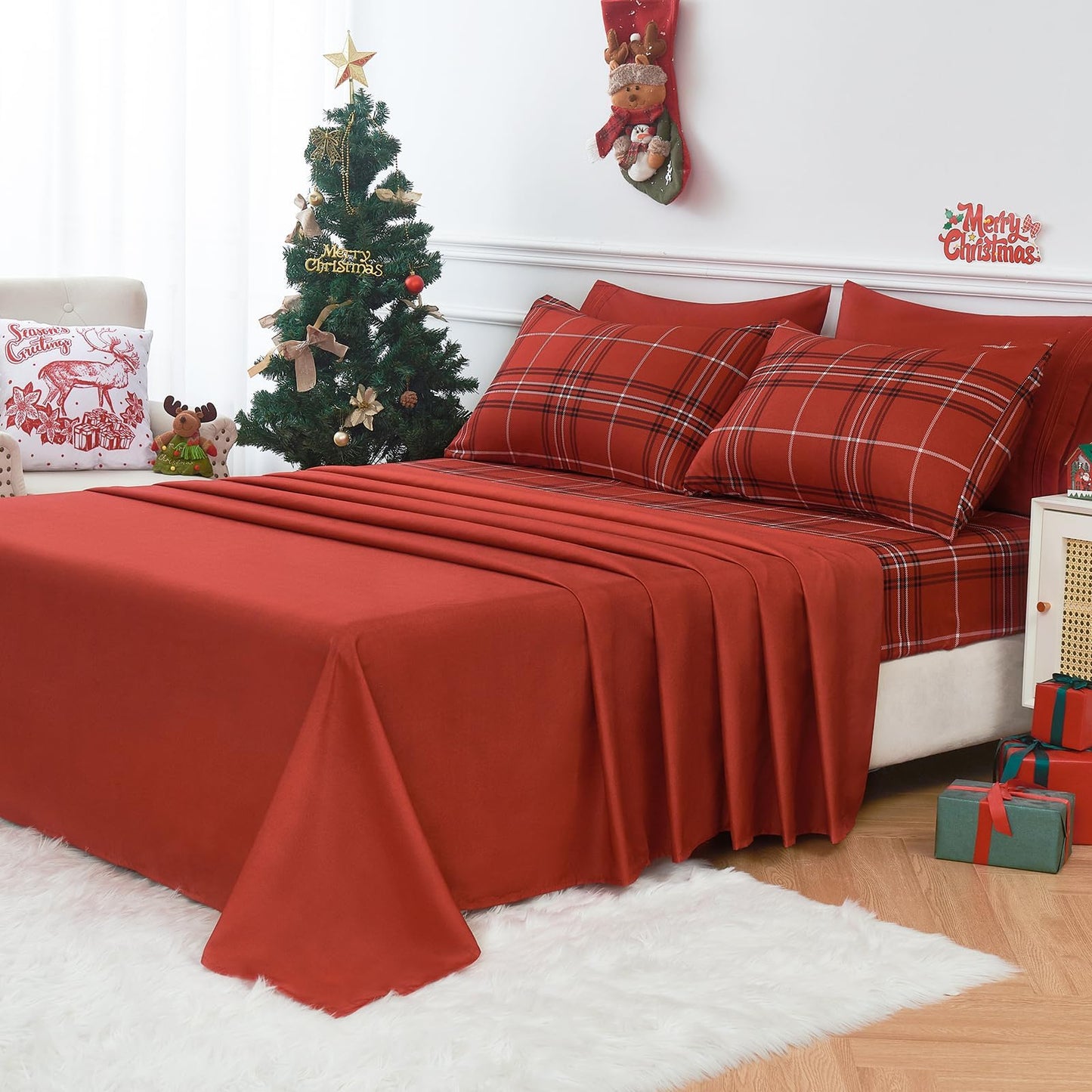 YIYEA Christmas Comforter Set, 7 Pieces Bed in a Bag, Christmas Bedding Sets with Comforter, Flat Sheet, Fitted Sheet, 2 Embroidered Pillowcases, and 2 Printed Pillowcases, Queen