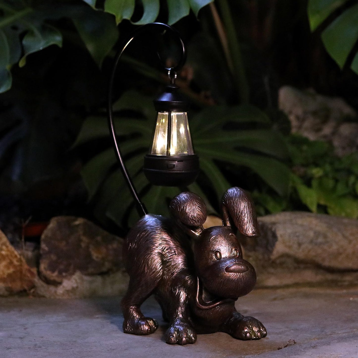Hnnpmm Laughing Dog Figurine with Solar-Powered LED Light 15.9 Inch Tall Antique Bronze, Perfect for Gift Garden Decor or Housewarming for Dog Lovers