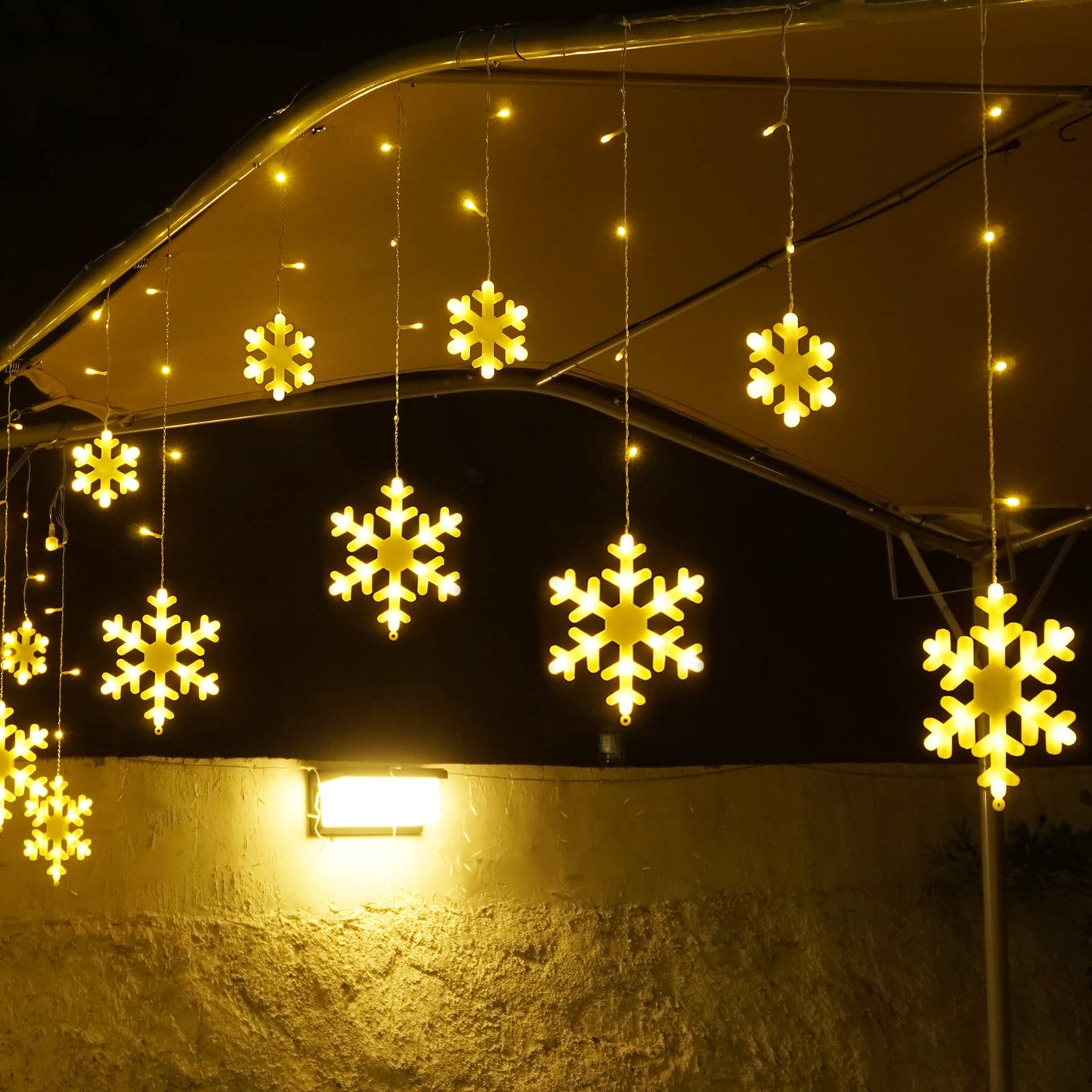 Christmas Snowflake Lights Outdoor, 17.22ft 264 LED Snowflake Icicle Lights with 22 Drops, 8 Modes connectable Plug In Christmas Light Waterproof for Eaves, Garden, Indoor & Outdoor Decor (Warm White)