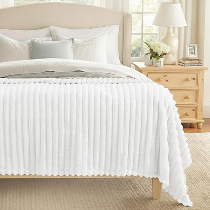 decorUhome Soft Fleece White Twin Blanket for Bed, Cozy Fluffy Plush Flannel Striped Throws for Couch Sofa, Lightweight Decorative Ribbed Fuzzy Blanket for Woman, 60x80 Inches