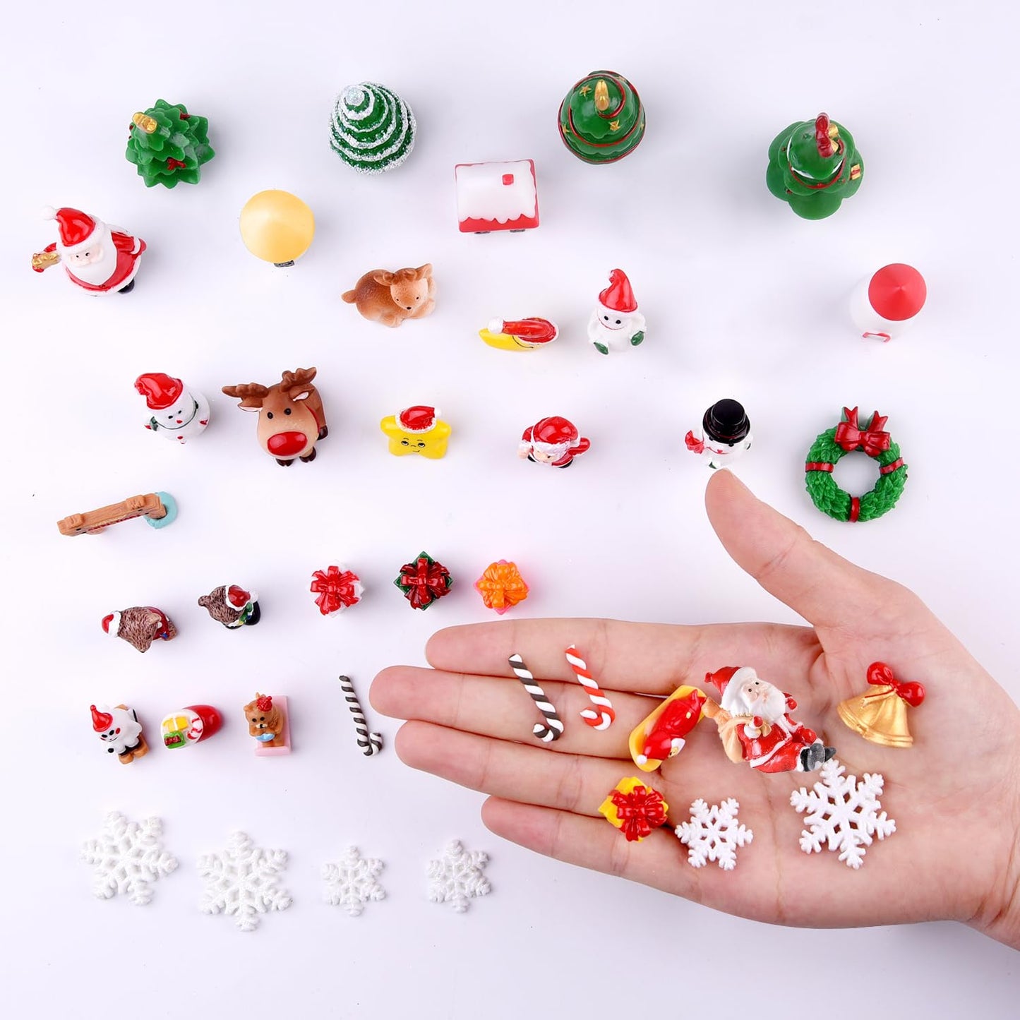 KUUQA 50 Pcs Mini Christmas Ornament Kits,Mini Christmas Trees Bottle Brush Trees with Resin Santa Claus, Snowman, Snowflake, Bell, Elk, Candy Cane for Christmas Party Supplies
