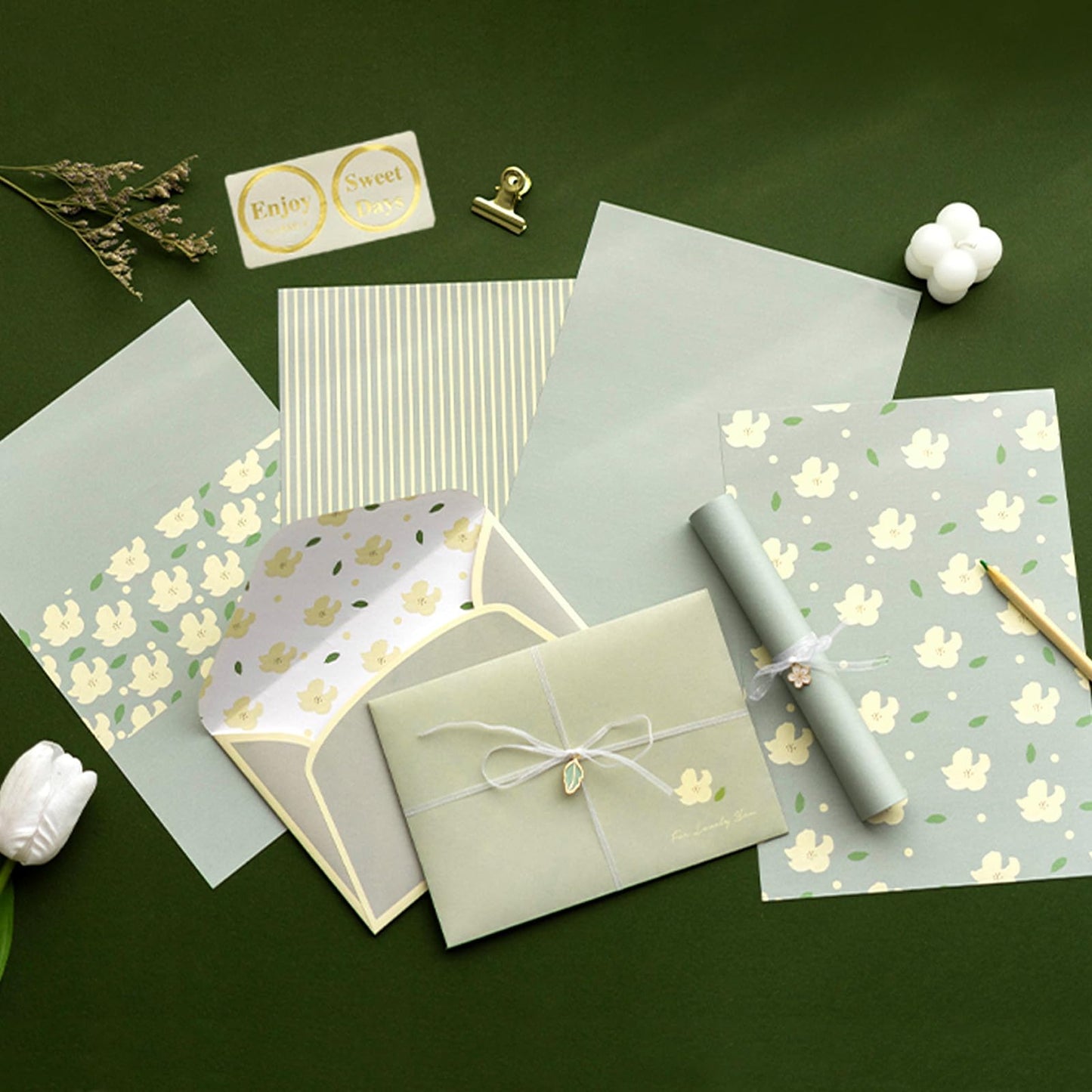 72 Pcs Stationery Paper Envelopes Set Includes 24 Lined Writing Paper & 12 Envelopes, Cute Lovely Floral Letter Writing Stationery Paper Envelopes Kit for Girls Boys Office School Supplies (6Style)