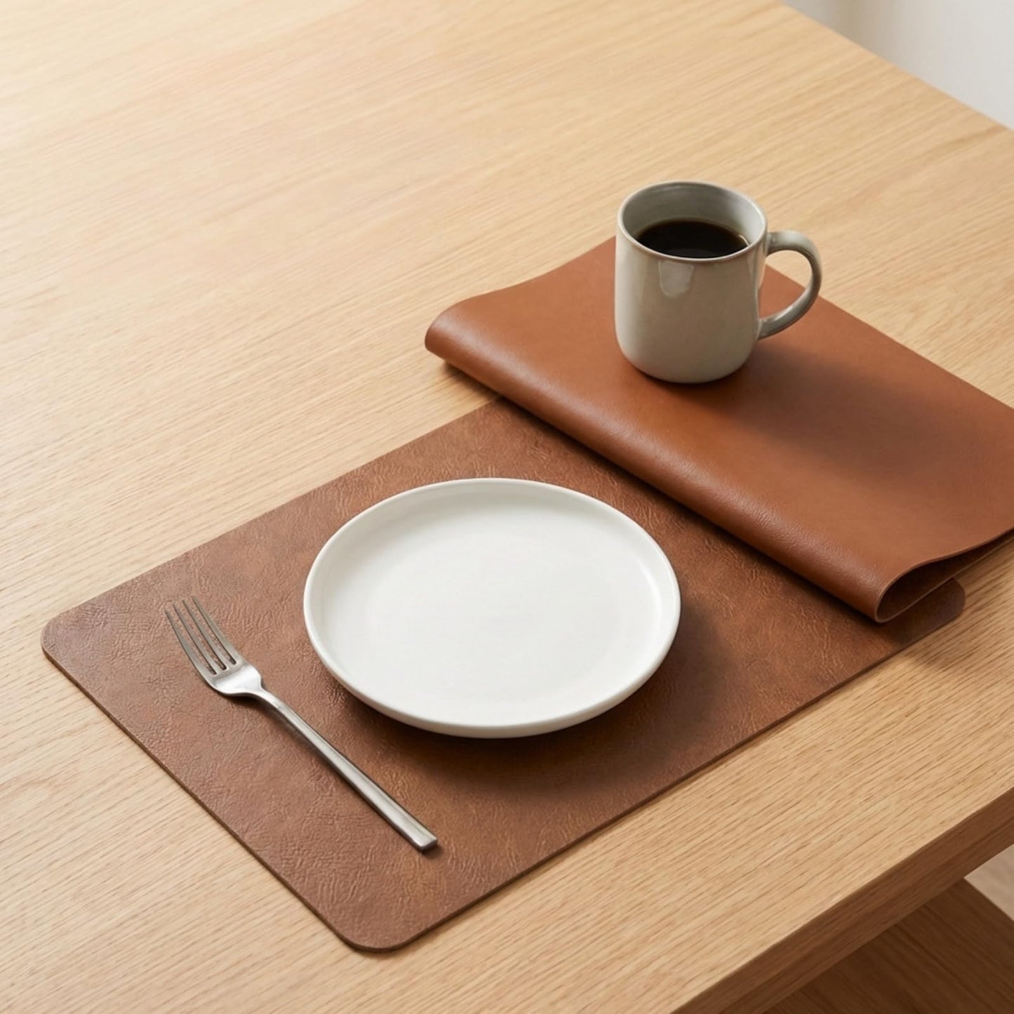 Premium Faux Leather Placemats Set of 6 – Waterproof, Heat-Resistant, Reversible & Non-Slip Table Mats for Kitchen, Dining, Indoor/Outdoor Use