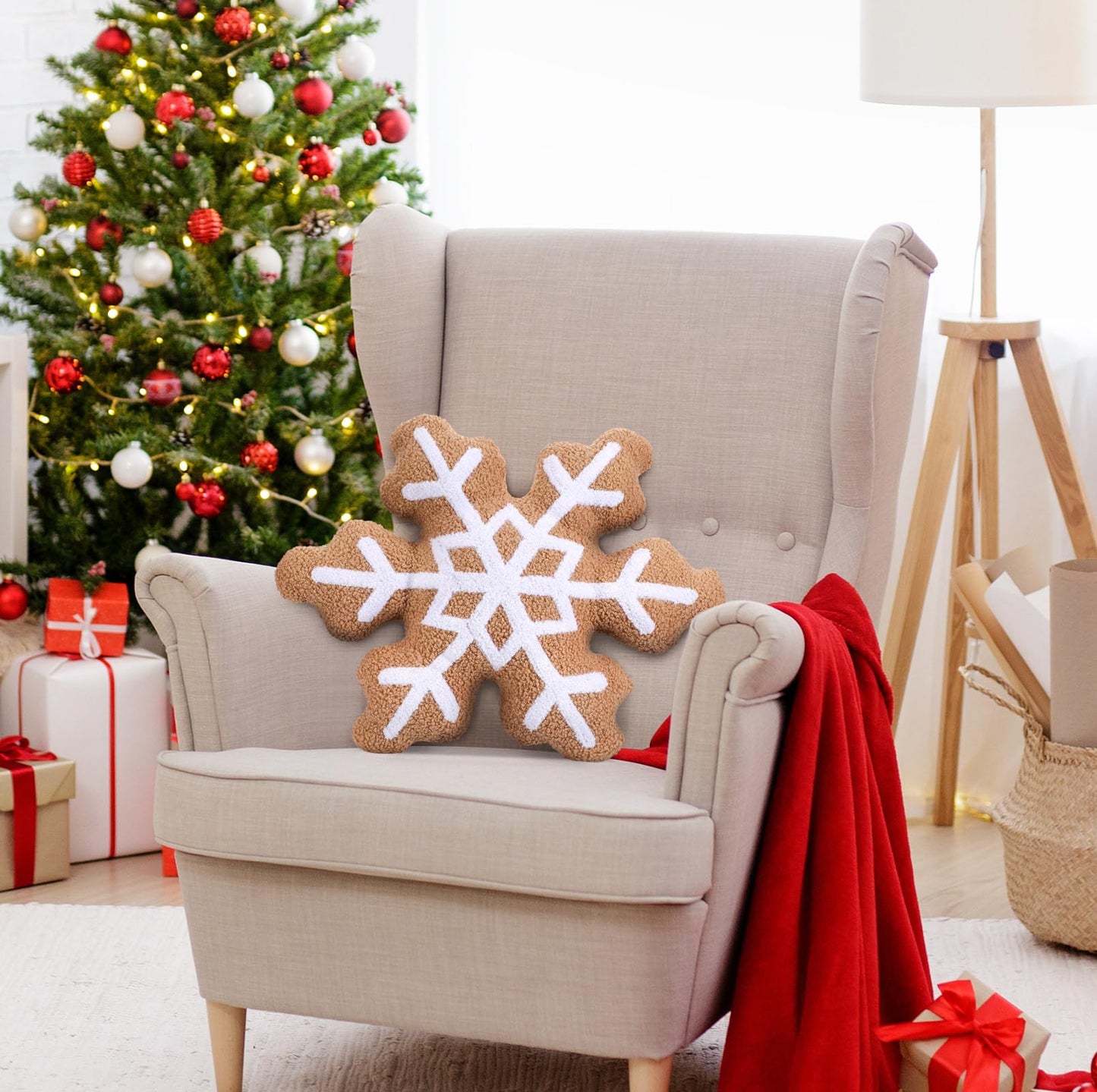 Marsui Christmas Snowflake Pillow 16 Inch, Soft Plush Christmas Shaped Decorative Throw Pillow for Couch, Bed, or Home Decor, Snowflake Shaped Cushion for Xmas Holiday Party Decorations