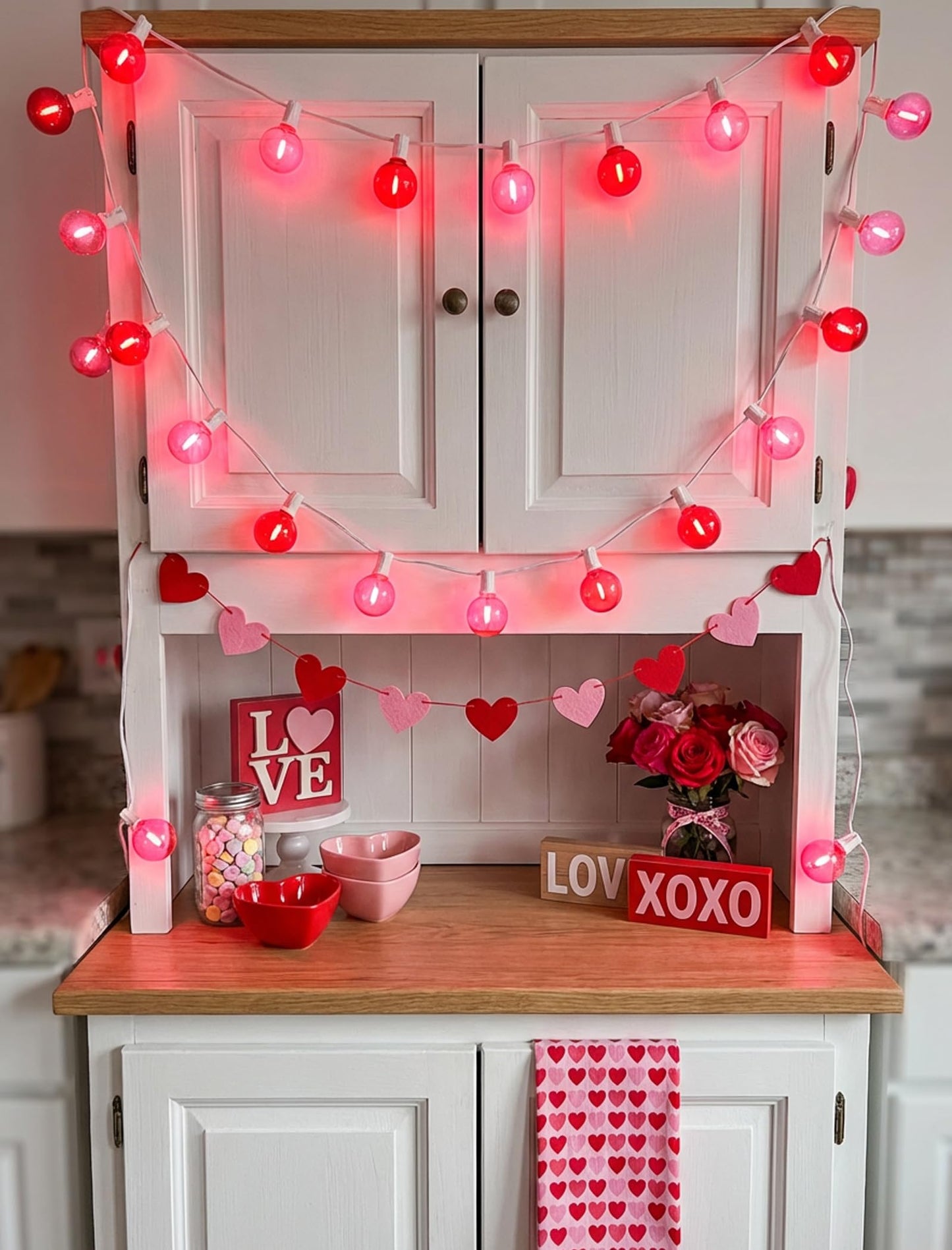 50Ft Red and Pink G40 LED Outdoor String Lights, Hanging Globe Patio Lights with 27 Shatterproof LED Bulbs(2 Spare), Valentine's Day Decorations Lights for Home Garden Party Wedding Decor, E12 Base