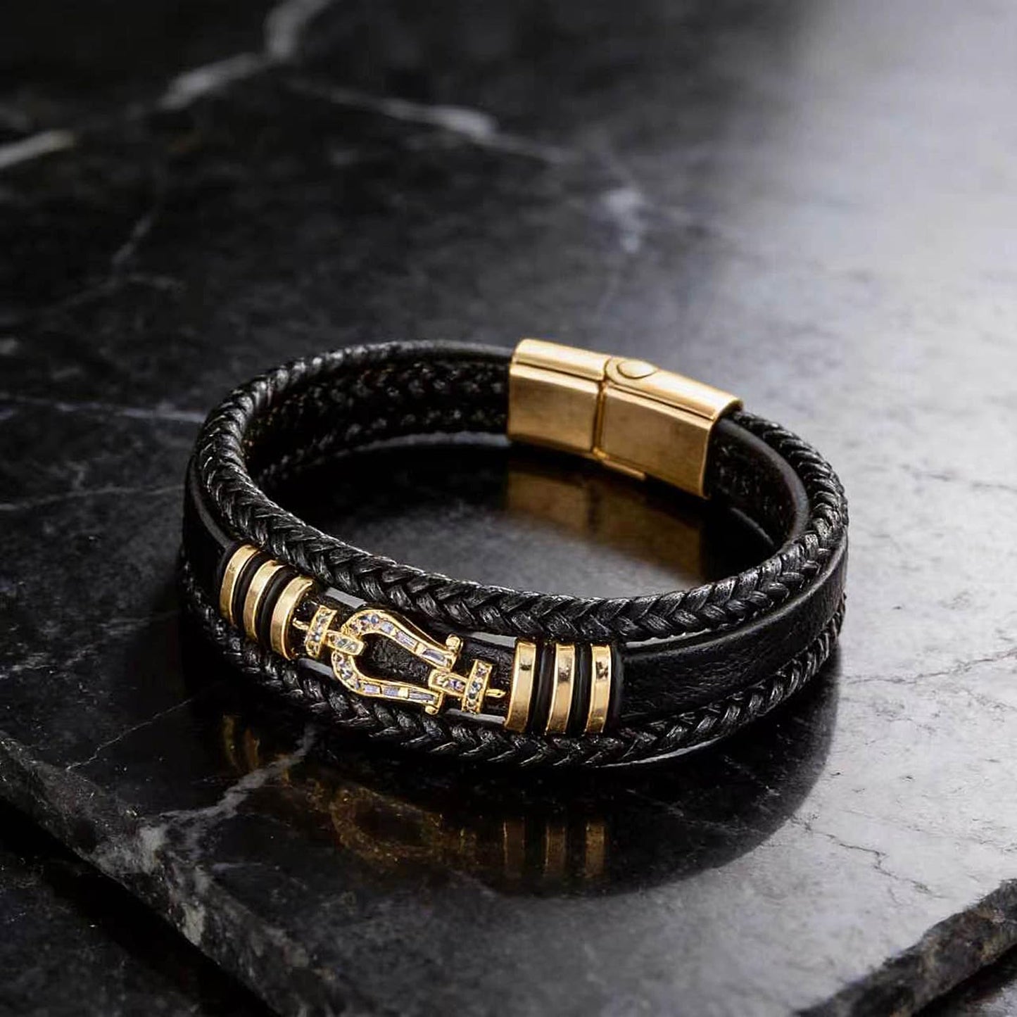 Kim Carrey Italian Handmade Genuine Leather Bracelets for Men Stainless Steel Clip, Men's Casual Genuine Multi-layer Cuff Bracelet, Bracelet Gift for Real Men (Horseshoe)