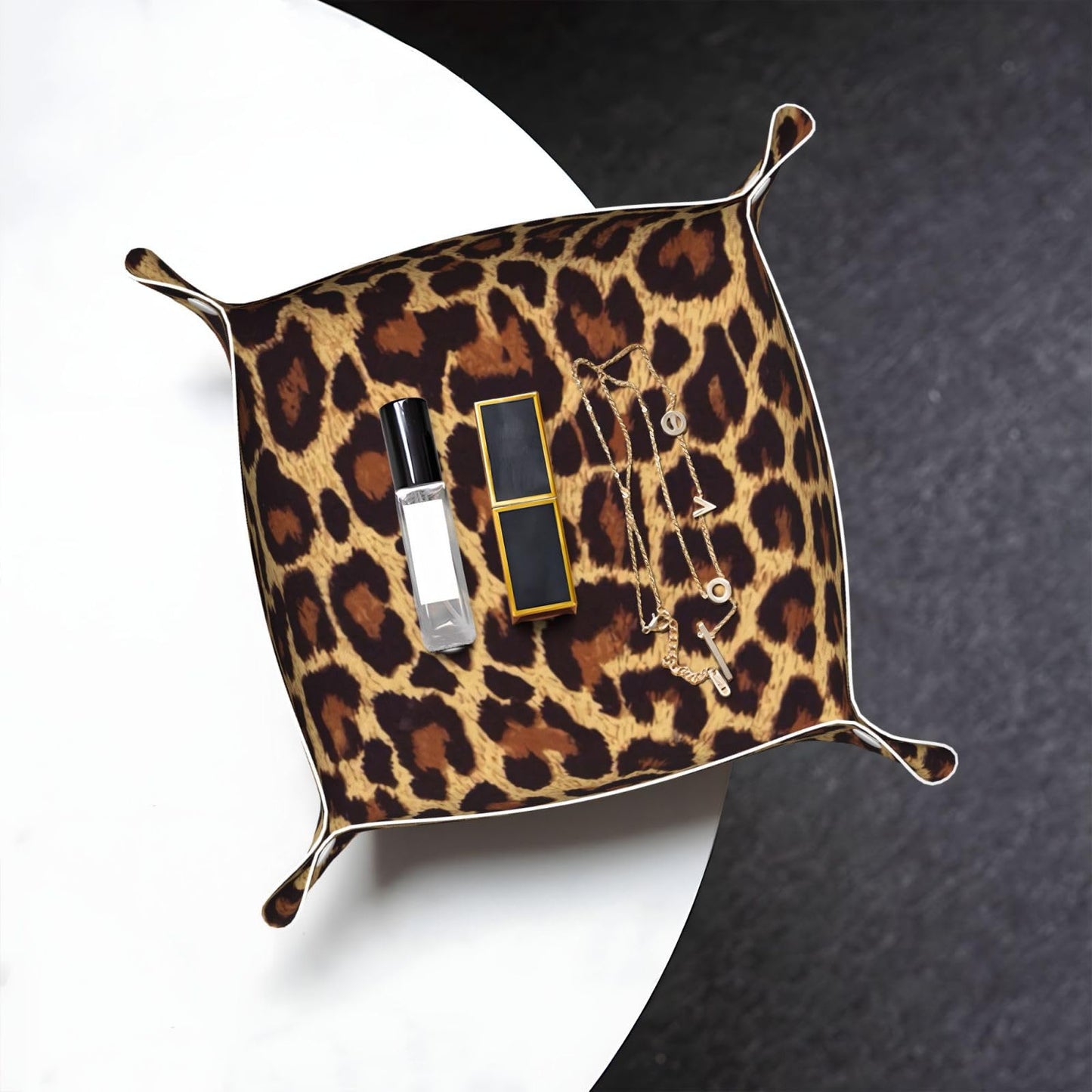 SGFJEWTQ Valet Tray Leather Cool Cheetah Leopard Portable Catchall Tray Desktop Storage Organizer Bedside for Men Women Jewelry Keys Coin Candy Sundries Medium