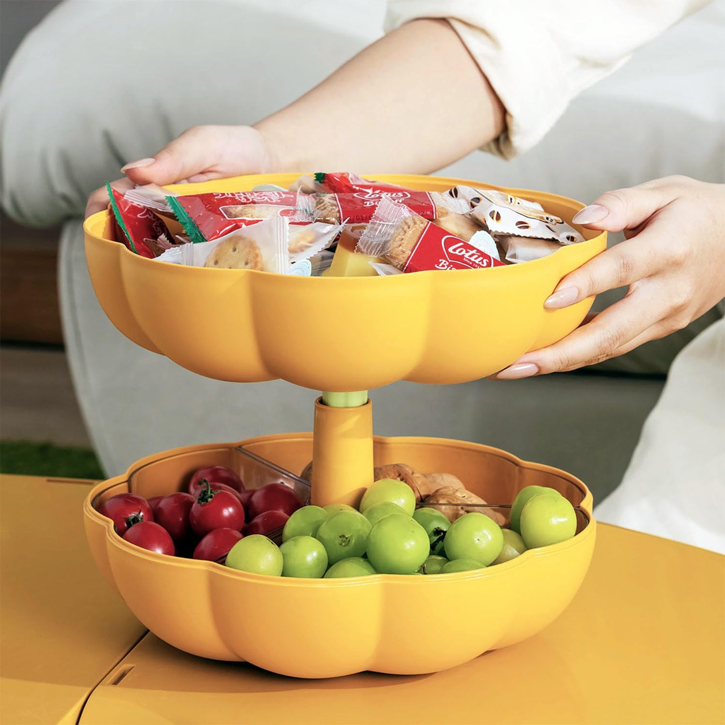 FYUEROPA Big Pumpkin Snack Holder with Lid, Double Layer Serving Container with 3 Divided Compartments, Candy Fruit Nut Tray, Snack Bowl (Orange)