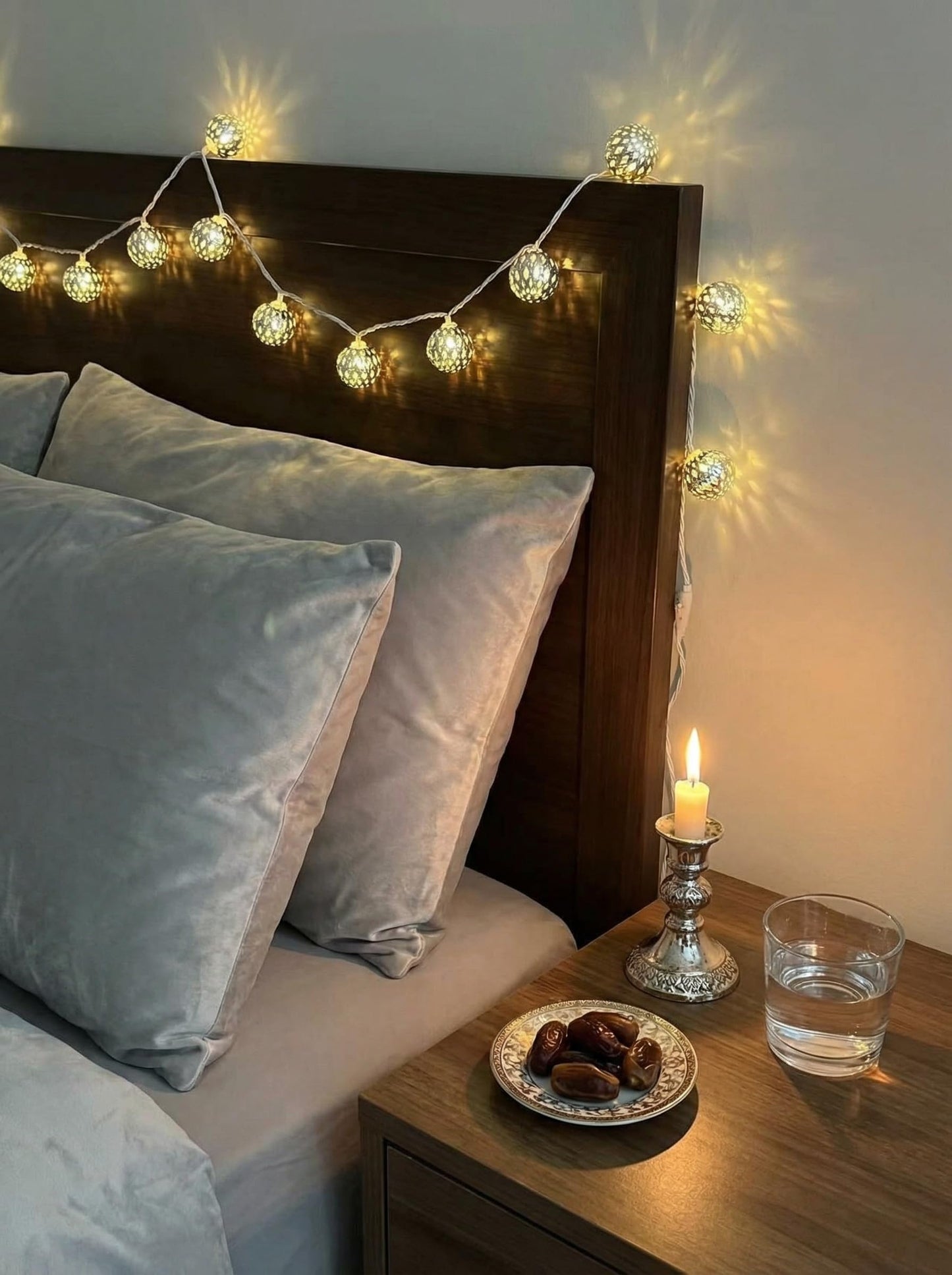 8.5Ft LED Moroccan Style String Lights Plug in, Outdoor Ramadan Decorations String Lights with 10 Silver Metal Ball Lights, Hanging Warm White Globe Fairy Lights for Ramadan Day Wedding Party Home