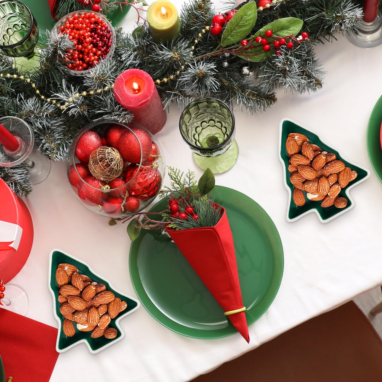 UPKOCH 4 Pcs Christmas Sauce Dish Snack Containers Restaurant Christmas Candy Dish Snack Trays Tree Plates Convenient Plates Household Trays Tree S