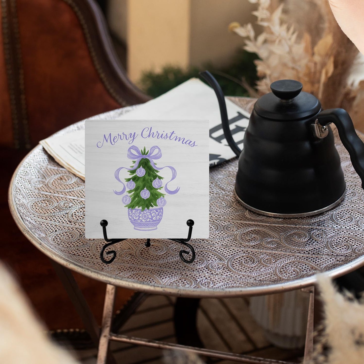 SkipTiger Purple Chinoiserie Christmas Tree Wooden Desk Sign, Grandmillennial Christmas Decor, Preppy Coquette Bow Xmas Bauble Tree Wood Plaque With Stand for Home Office Decorations, 5x5 Inch