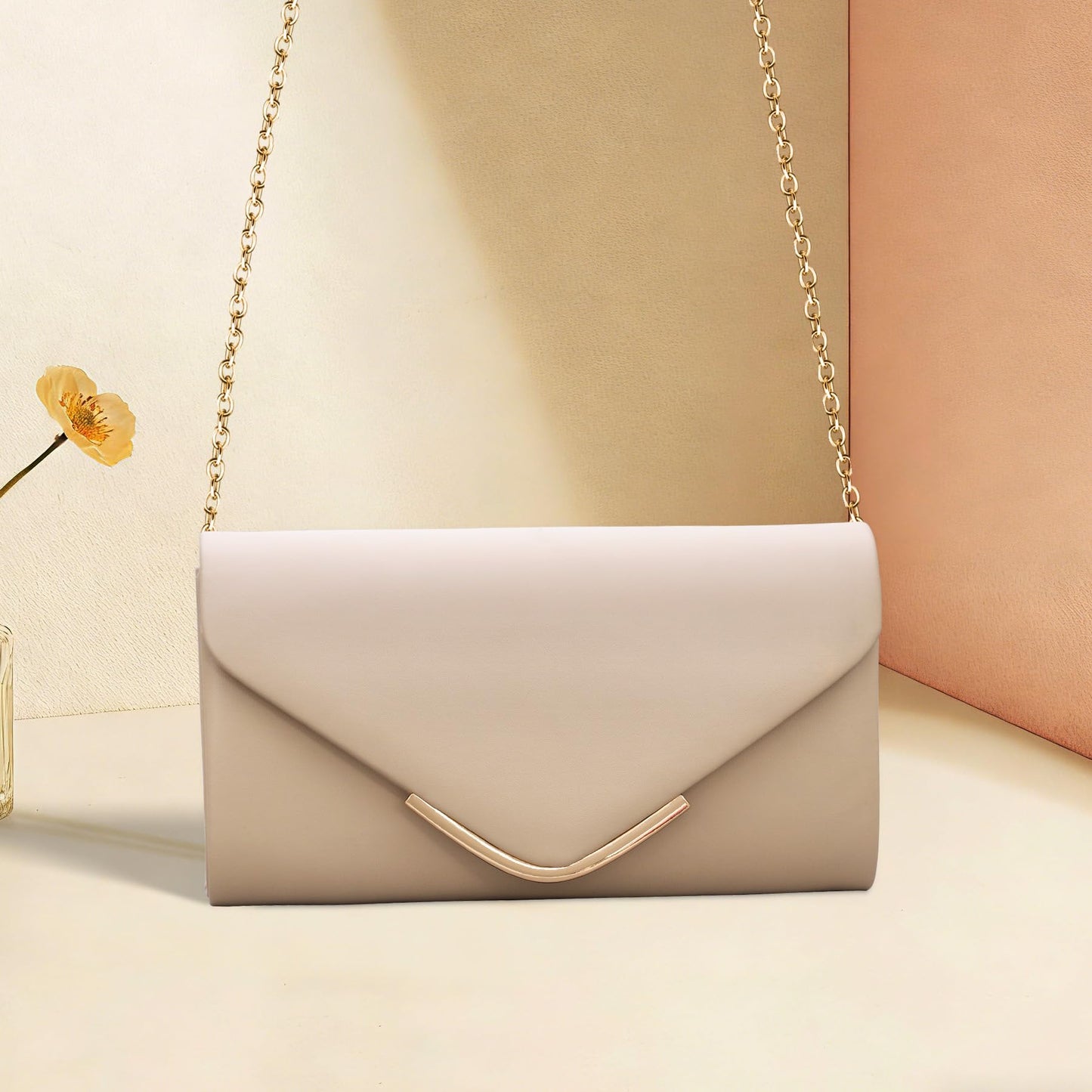 Larcenciel Apricot Clutch Purse for Women, Trendy Vegan Leather Envelope Evening Bags & Chain, Cute Cream Party Bag Formal Bride Dress Purse Ladies Crossbody Shoulder Handbag for Wedding Cocktail Prom