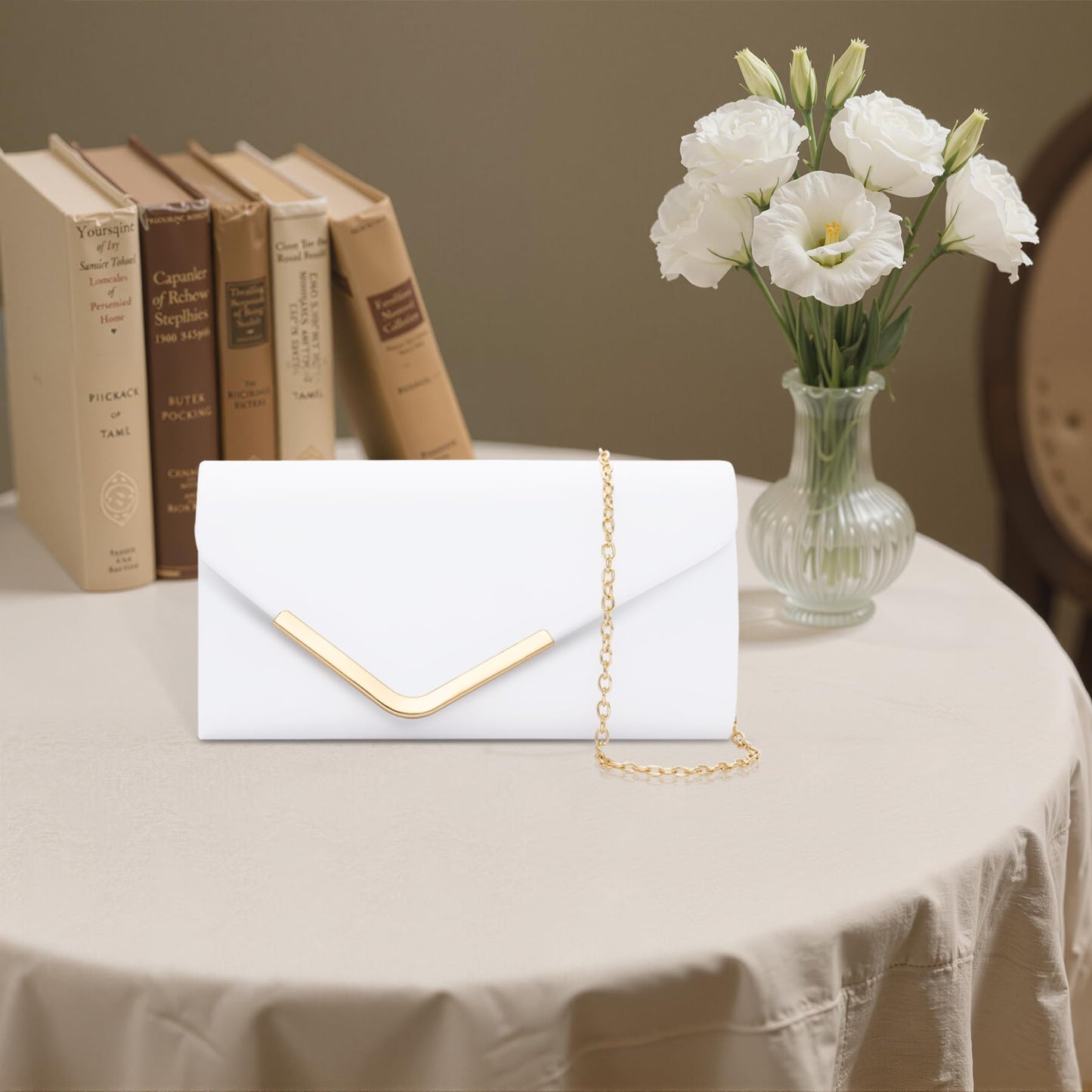 Larcenciel White Clutch Purses for Women, Trendy Leather Evening Bag w/Chain, Fashion Envelope Lady Shoulder Crossbody Handbags, Sparkly Party Prom Purse Bride Wedding Guest Clutch Dress Carry on Bags