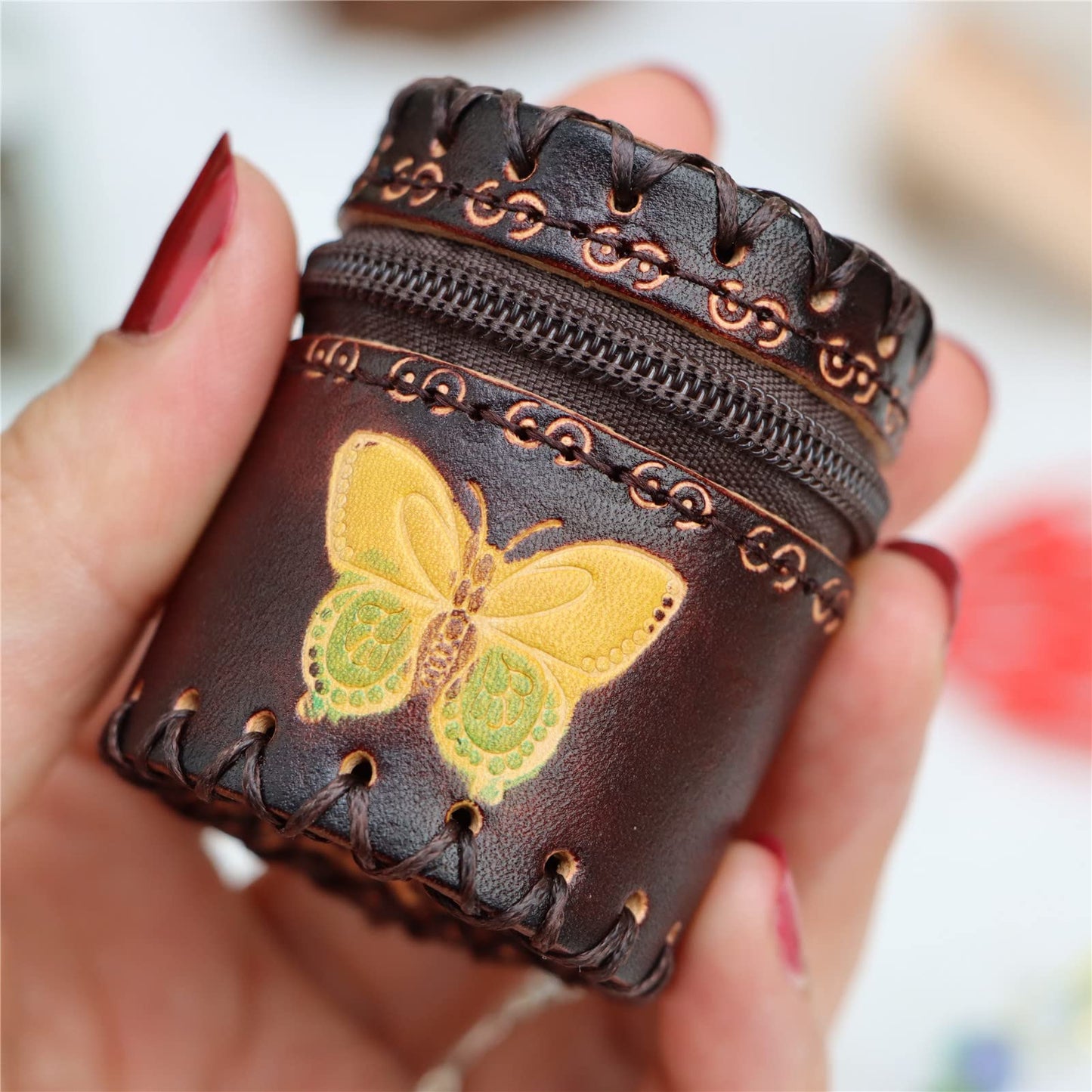 Fanyixuan Handmade mini leather bucket bag pendant jewelry box jewelry classification storage box change storage bag personalized bag pendant(brown)