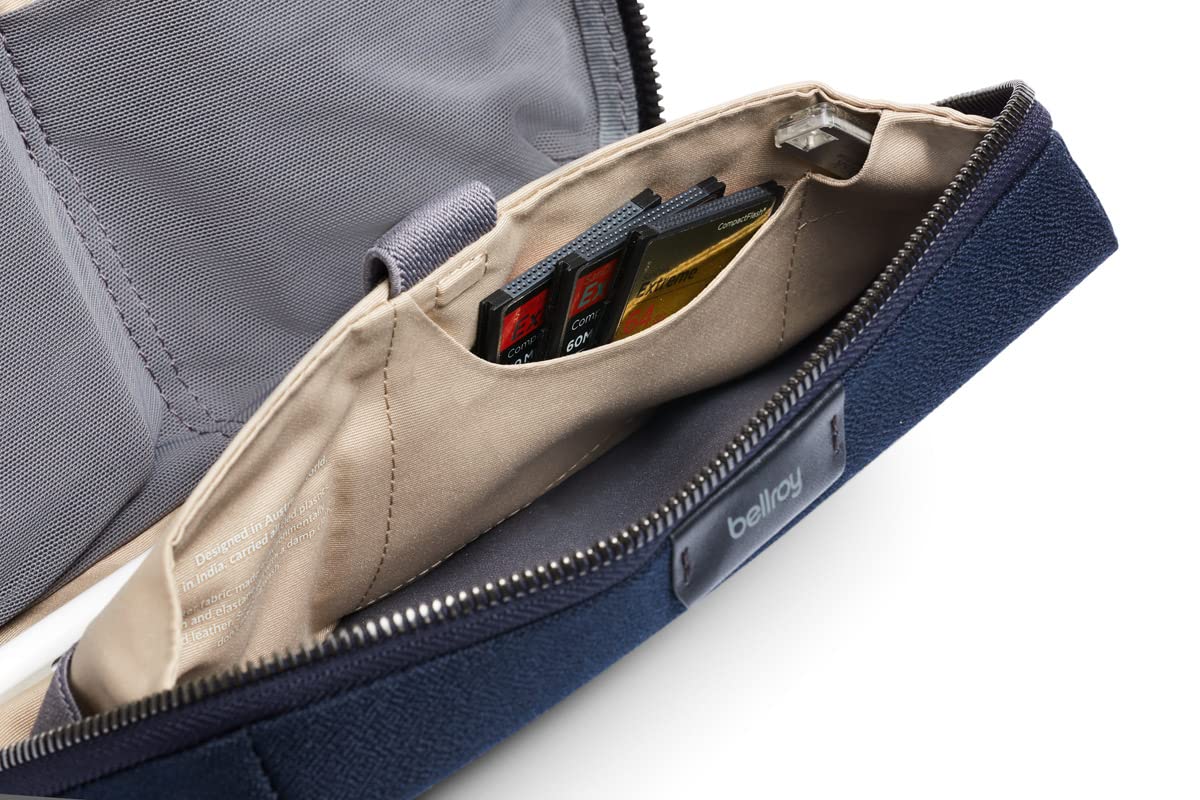 Bellroy Tech Kit, tech Accessories Zip Pouch (Power Bank, Phone Charger, Cables, Earbuds) - Navy