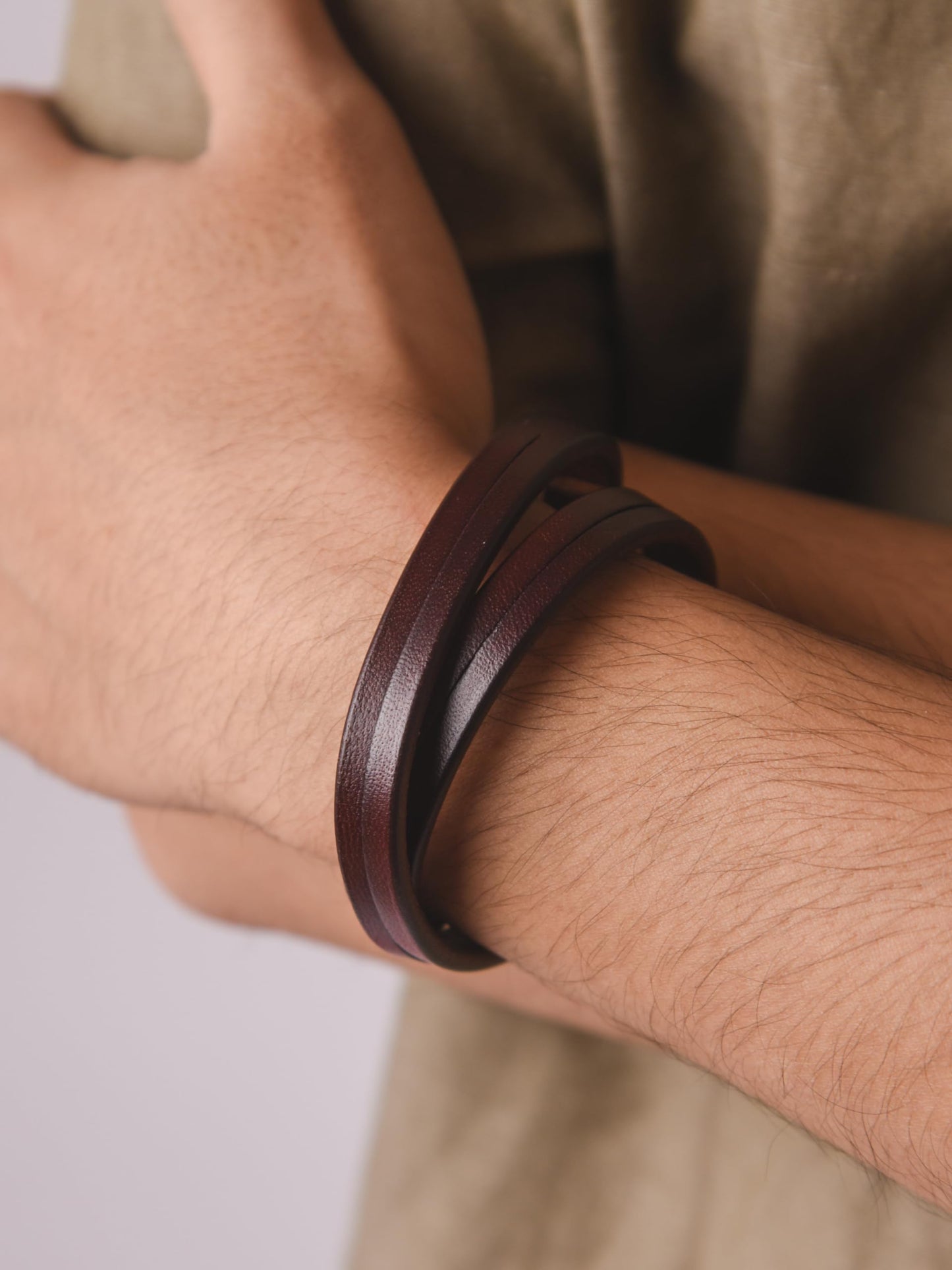 HAQUIL Artisanal Multi-Wrap Brown Leather Bracelet with Vintage Metal Accents for Men