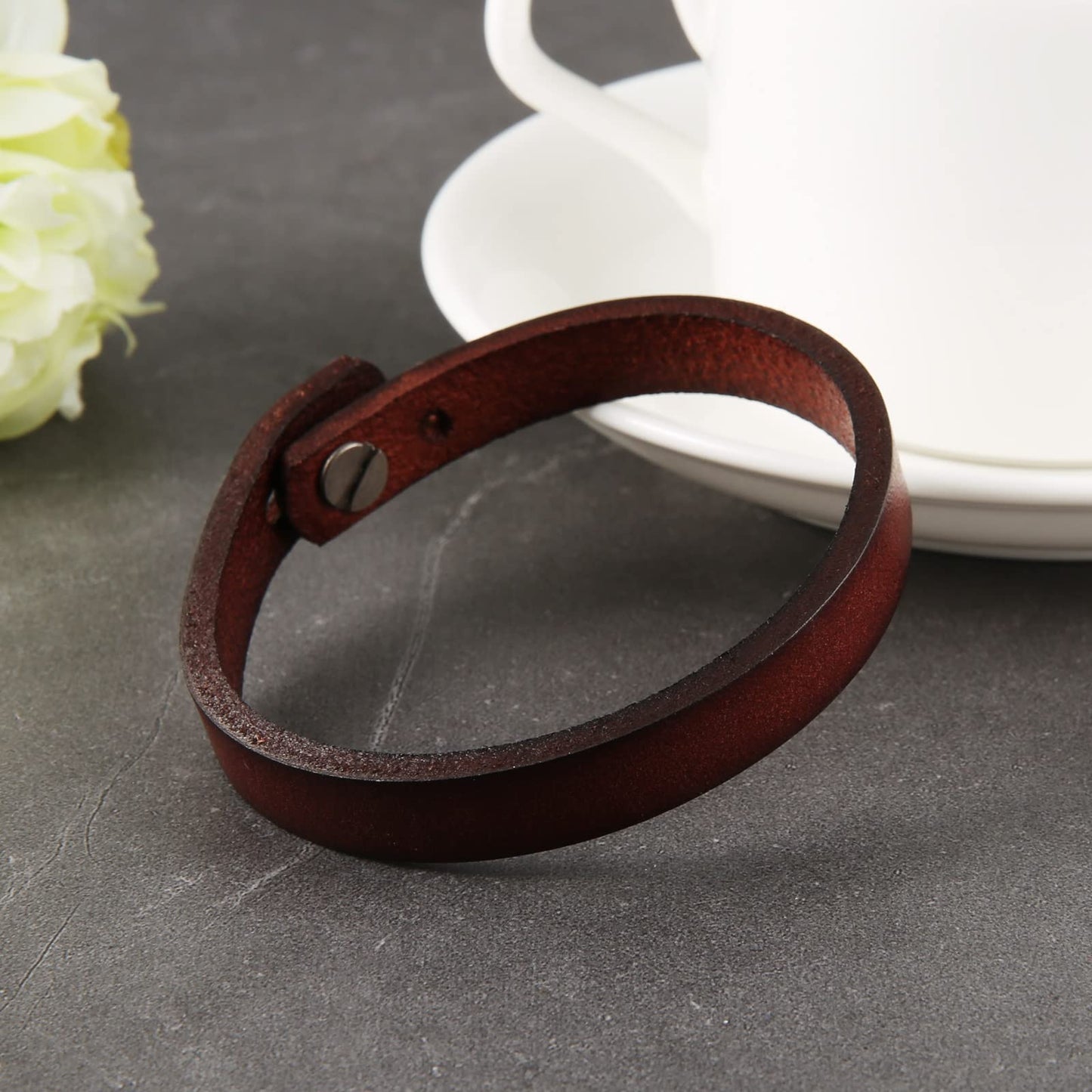HZMAN Adjustable Handmade Leather Cuff Bracelet Steampunk Style Minimalist Leather Wristband (Brown)