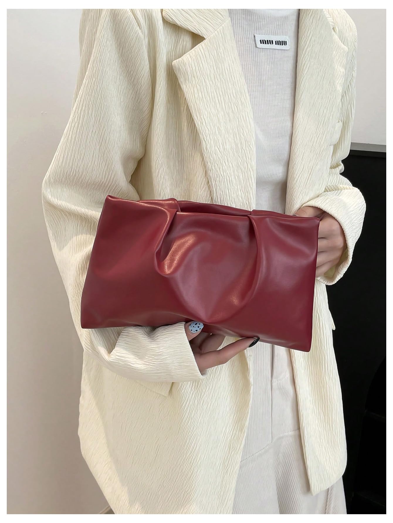 OYOANGLE Women's PU Leather Clutch Purses Small Zipper Ruched Minimalist Handbag Burgundy One Size