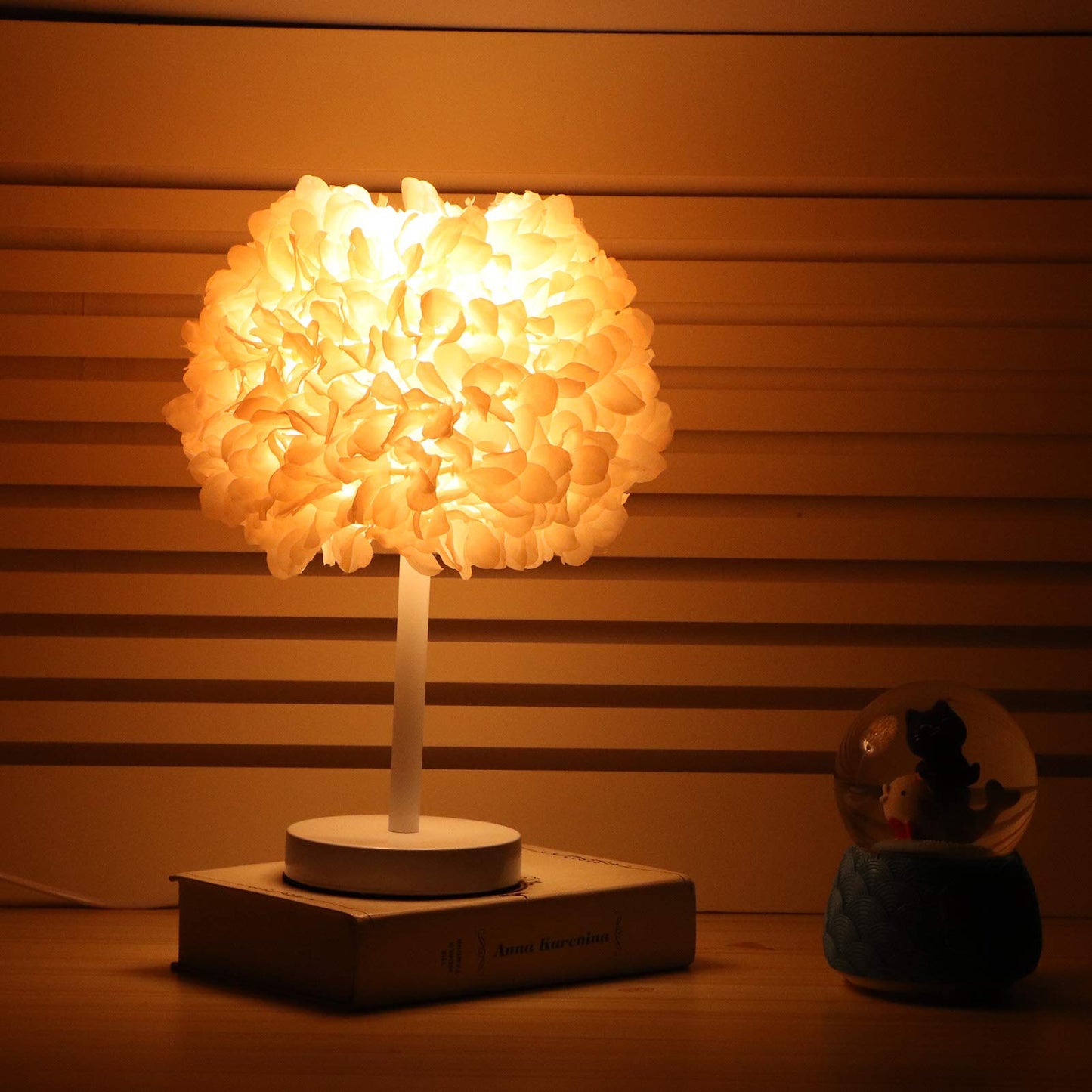Table Lamp, Flower Table Lamp Bedside Bedroom Desktop Nightstand Decoration Supplies Light Pink, for Study Rooms, Bedrooms, Restaurants, Hotel Rooms(US Plug 110 220V)