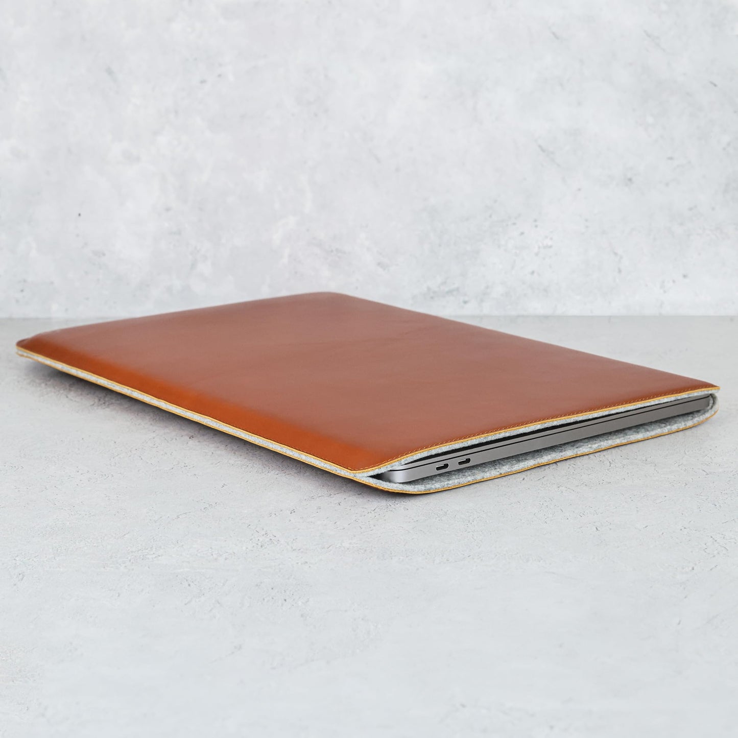 Casemade Real Leather Laptop Sleeve for MacBook Pro & Air Fits 13, 14, 15 & 16 Inch - Genuine Full Grain Leather with Soft Wool Lining (16 inch - Pro M1/M2/M3/M4/M5)