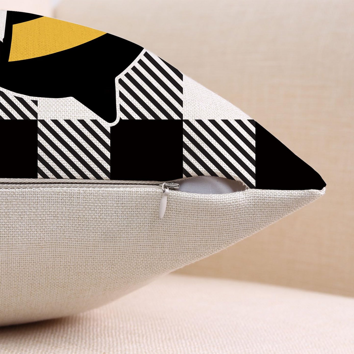 Coeufuedy Summer Bee Throw Pillow Covers 18 x 18 Set of 4 Black and White Buffalo Check Plaids Gnome Bee Summer Decorative Cushion Case for Sofa Couch Garden