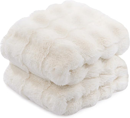 Touchat Luxury Faux Rabbit Fur Throw Blanket Twin Size for Couch,Super Heavy Warm Cozy Blanket for Sofa Bedroom Living Room,Ultra Soft Fluffy Reversible Plush Blanket for Home Decor Gifts,White