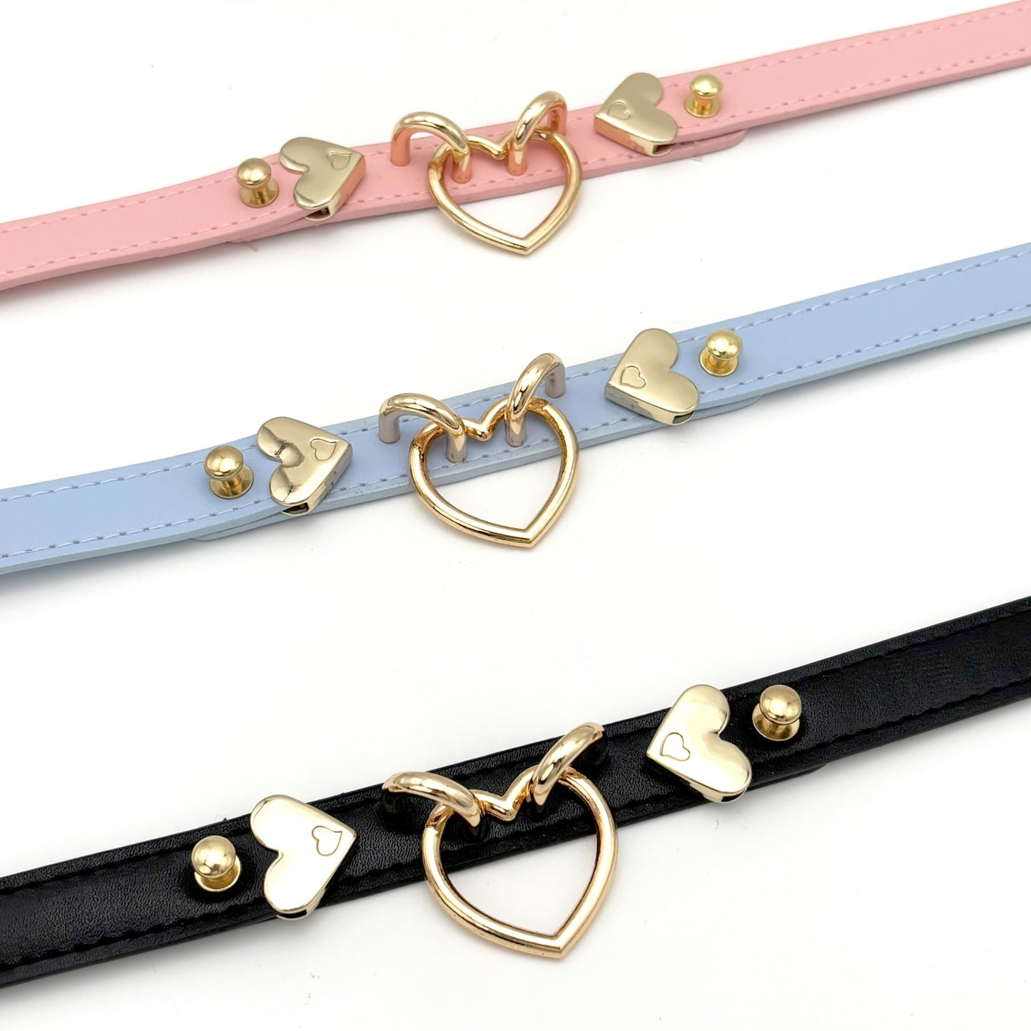 EverGlimp Handmade Leather O-Ring Choker Necklace for Women - Adjustable Punk Gothic Collar with Gold-Tone Accents (Black-Heart)