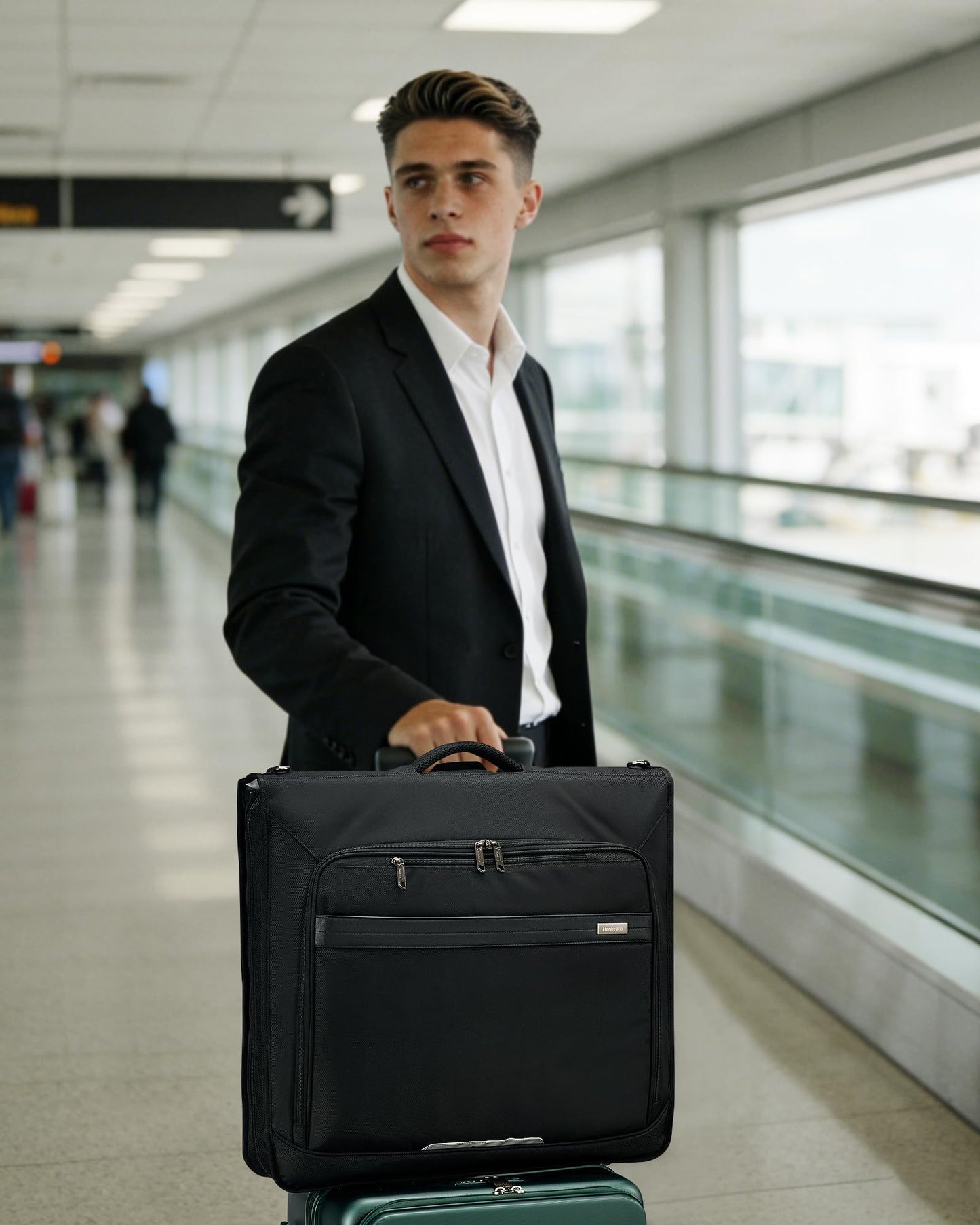 Hanke Premium Garment Bags for Travel, Business Travel Suit Bag with Wrinkle-Free System, Fits 4 Suits & 17.3'' Laptop, Carry On Garment Bag with Shoe Compartment, Shoulder Strap, Black