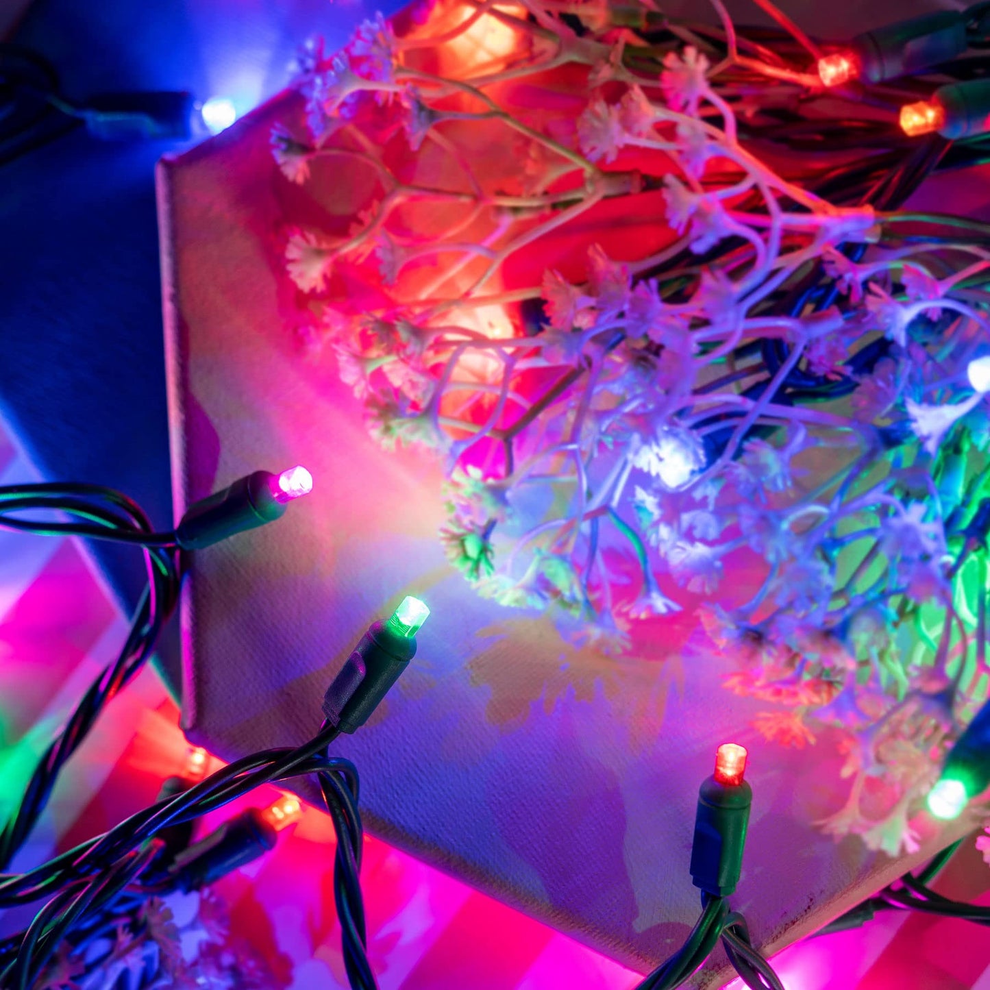 YULETIME 140 Multicolor Christmas Lights, 2-Set 24 ft 70 One-Piece 5mm LED